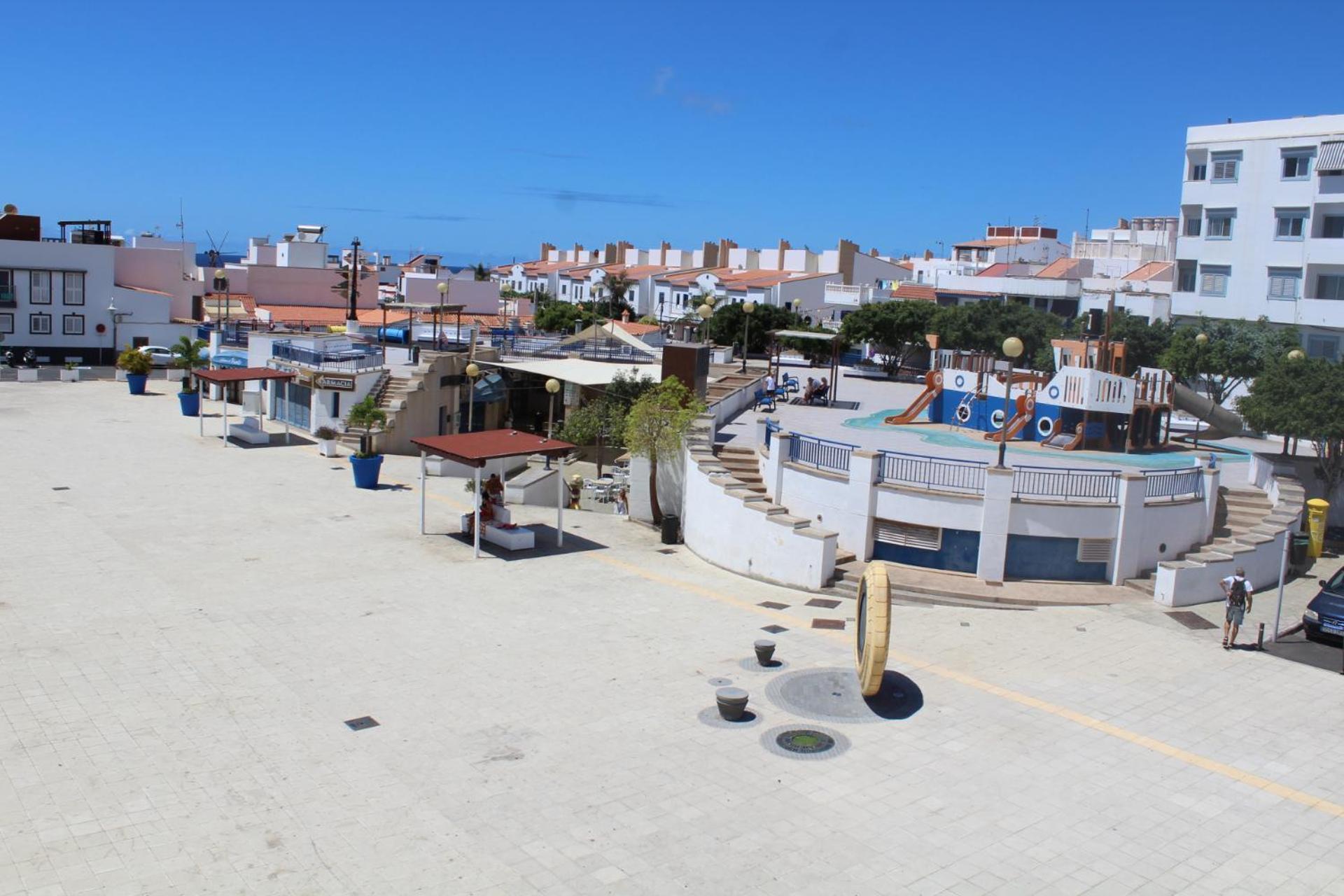 La Avenida Nieves Agaete *
