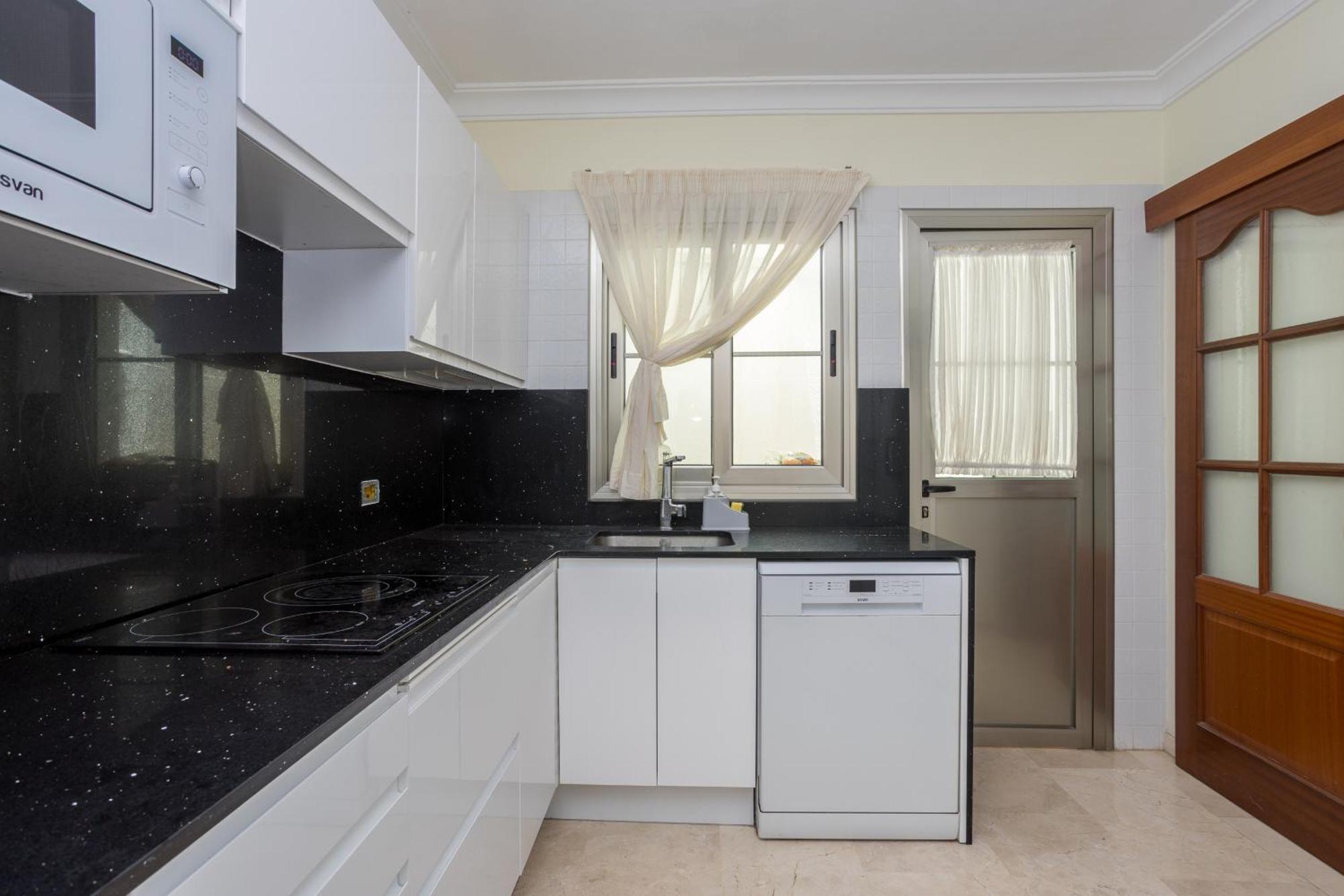 Apartment 3br Valley Dreamhouse -solarium Terrace Aircon & Parking Puerto Rico (Gran Canaria)