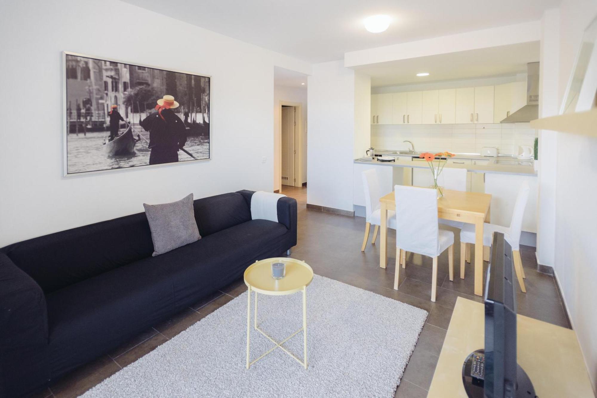 Two Bedroom Apartment 107 * Patalavaca