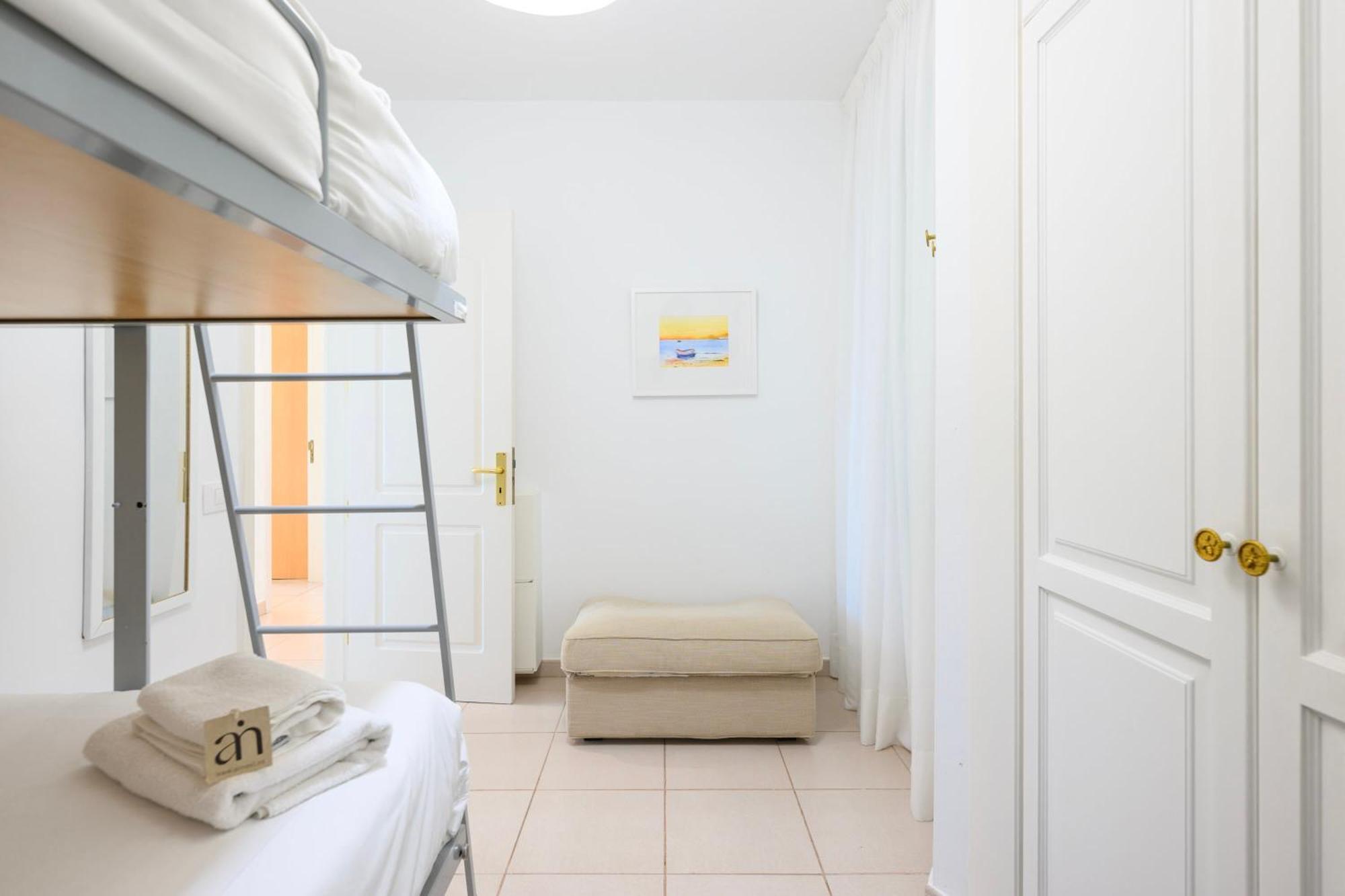 Apartment Spectacular 3-bedroom Ocean View In Canteras Las Palmas de Gran Canaria