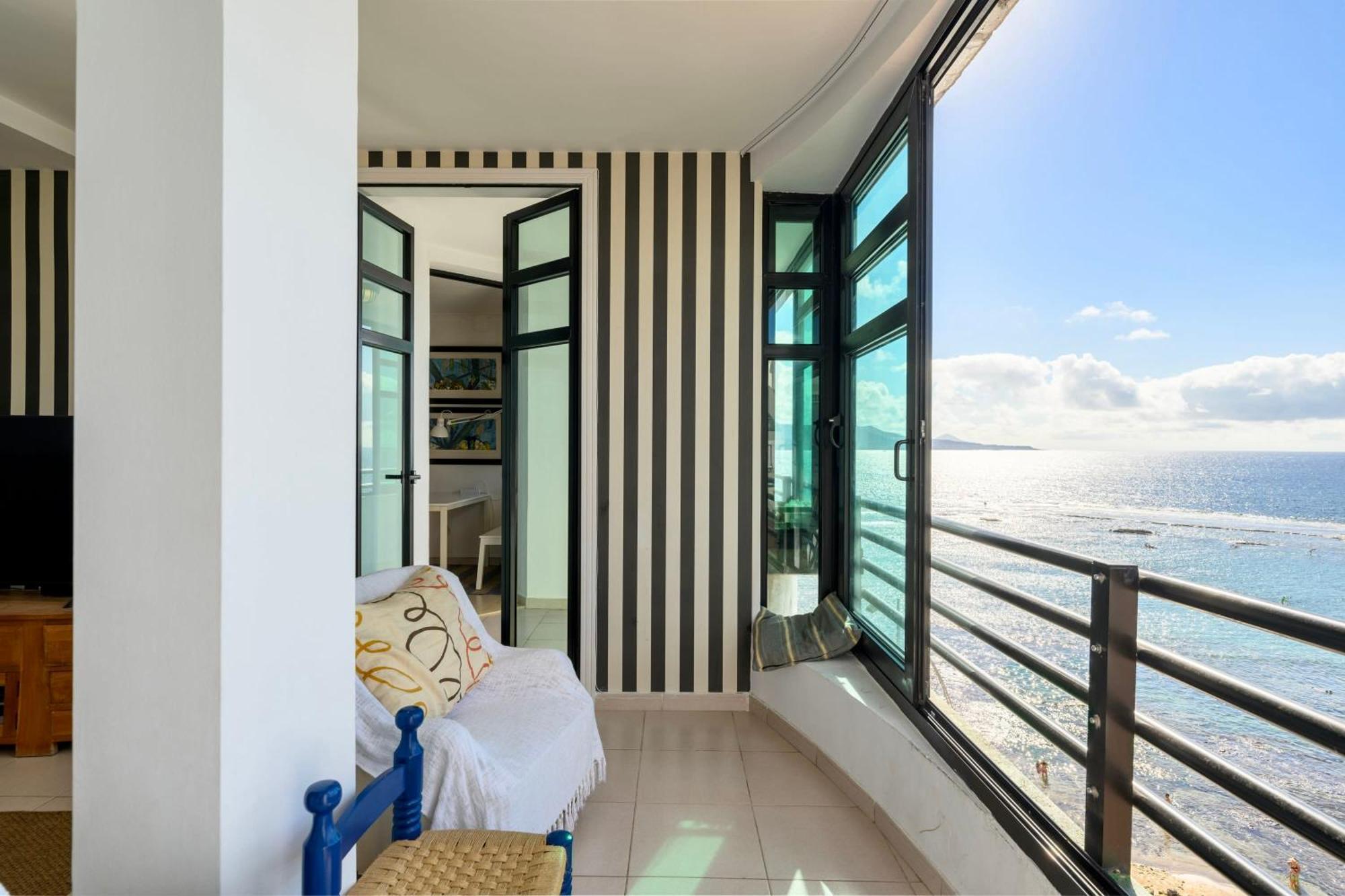 Spectacular 3-bedroom Ocean View In Canteras