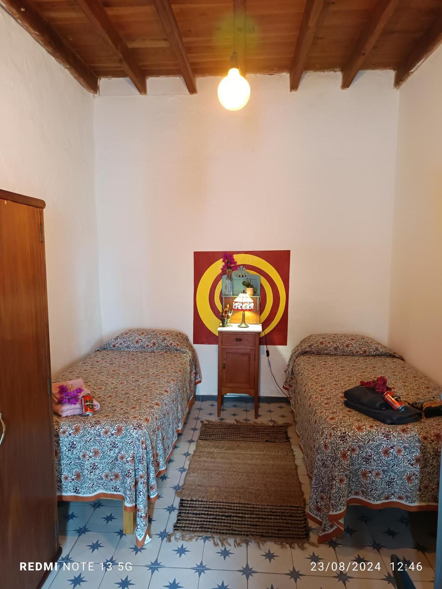 Acoran Family Guests House With Included Morning Yoga Practice Casa de hóspedes