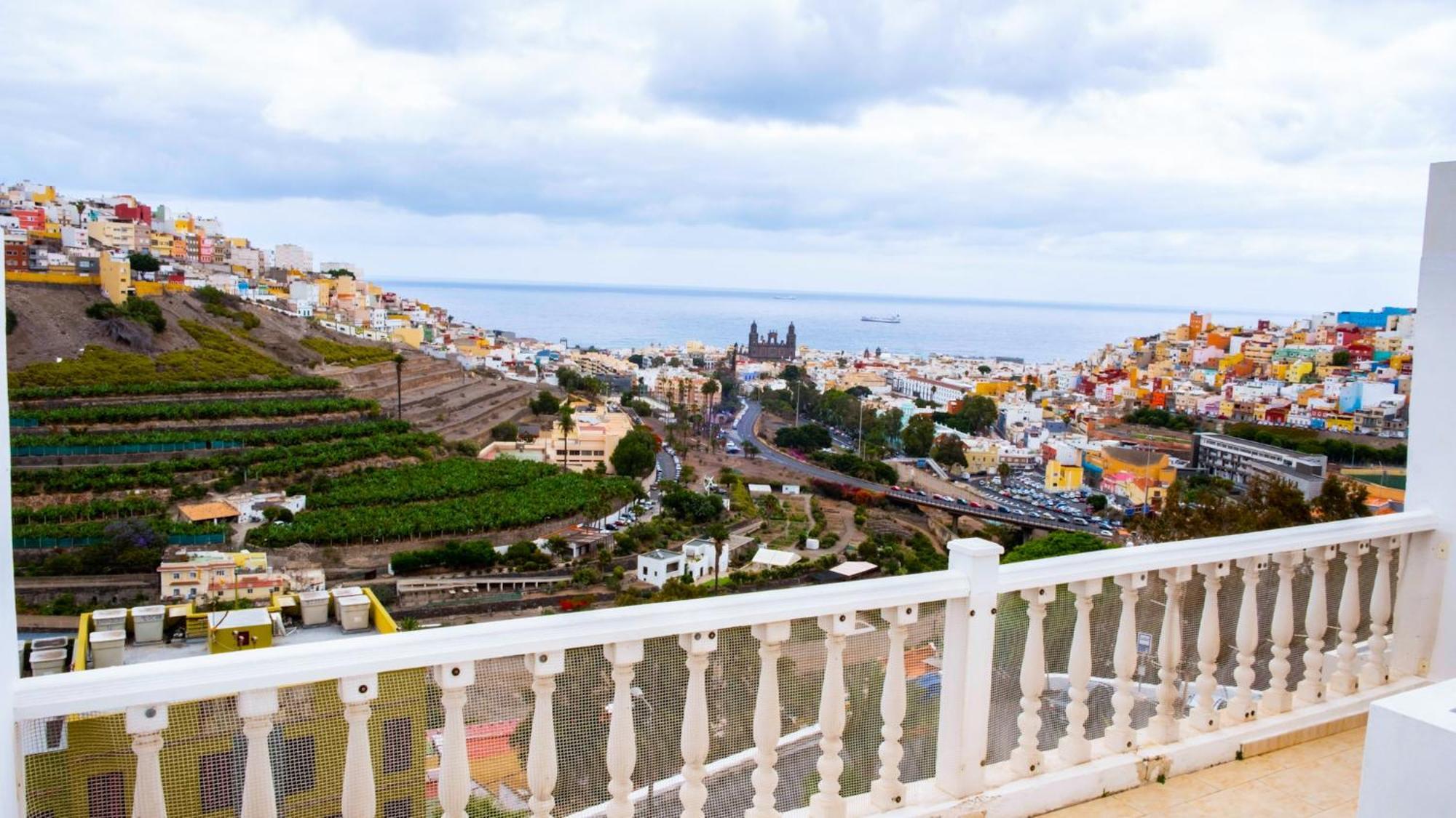 Apartamento En Palmas Cerca De Vegueta Con Vistas *