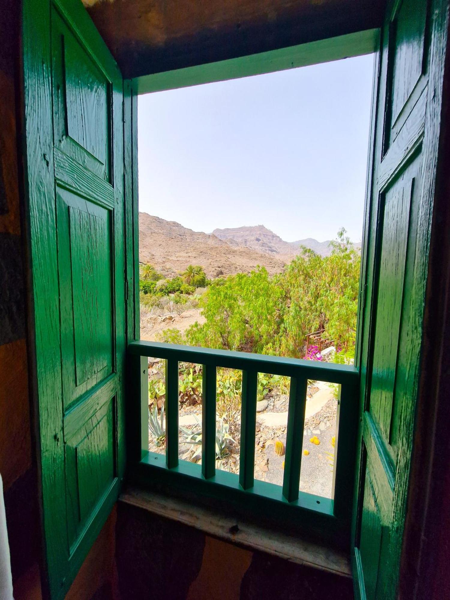 Historica Casa Con Vistas Al Jardin De Cactus Y Montanas