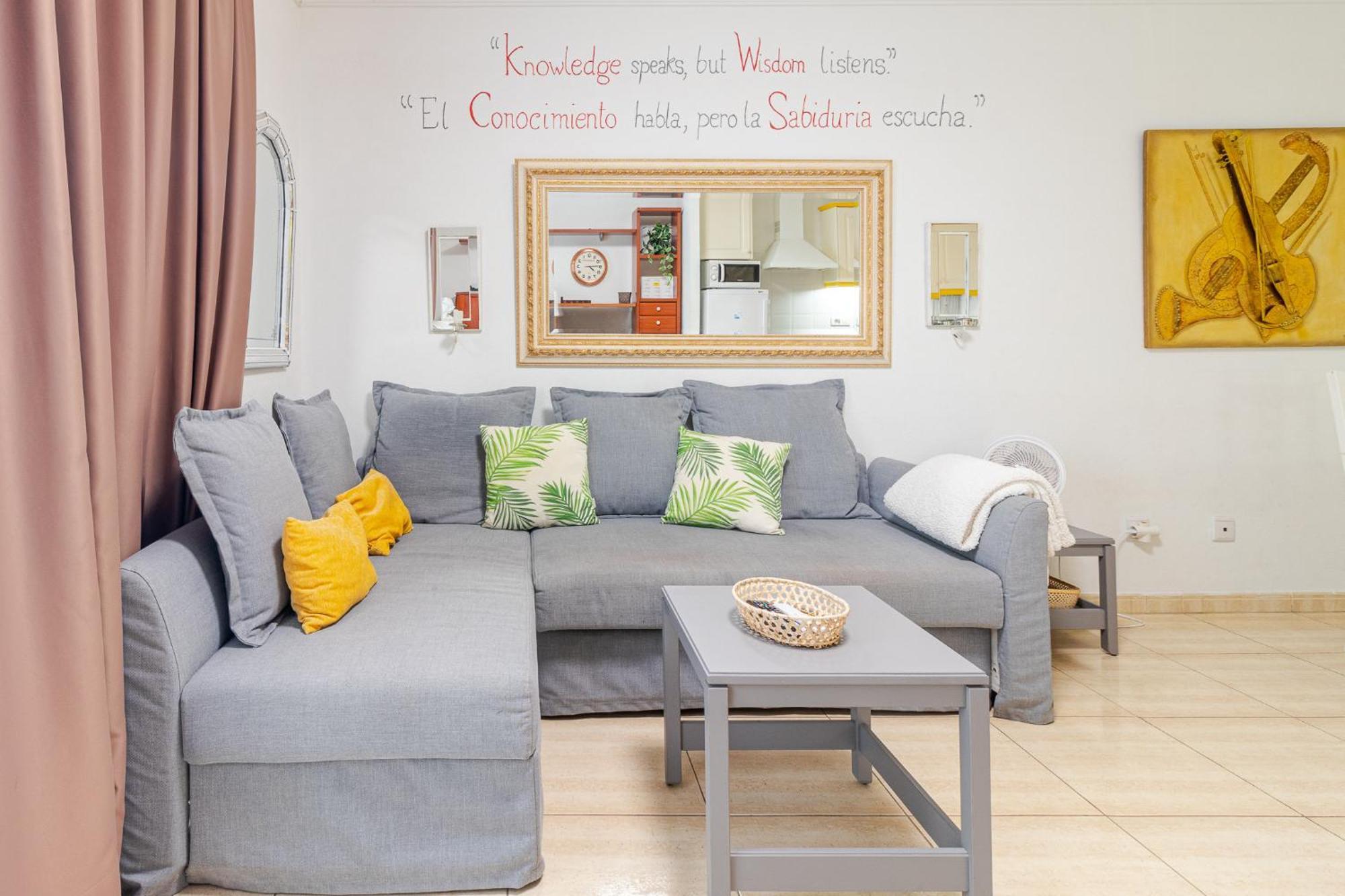 Apartamento Flatguest - Flat With Art