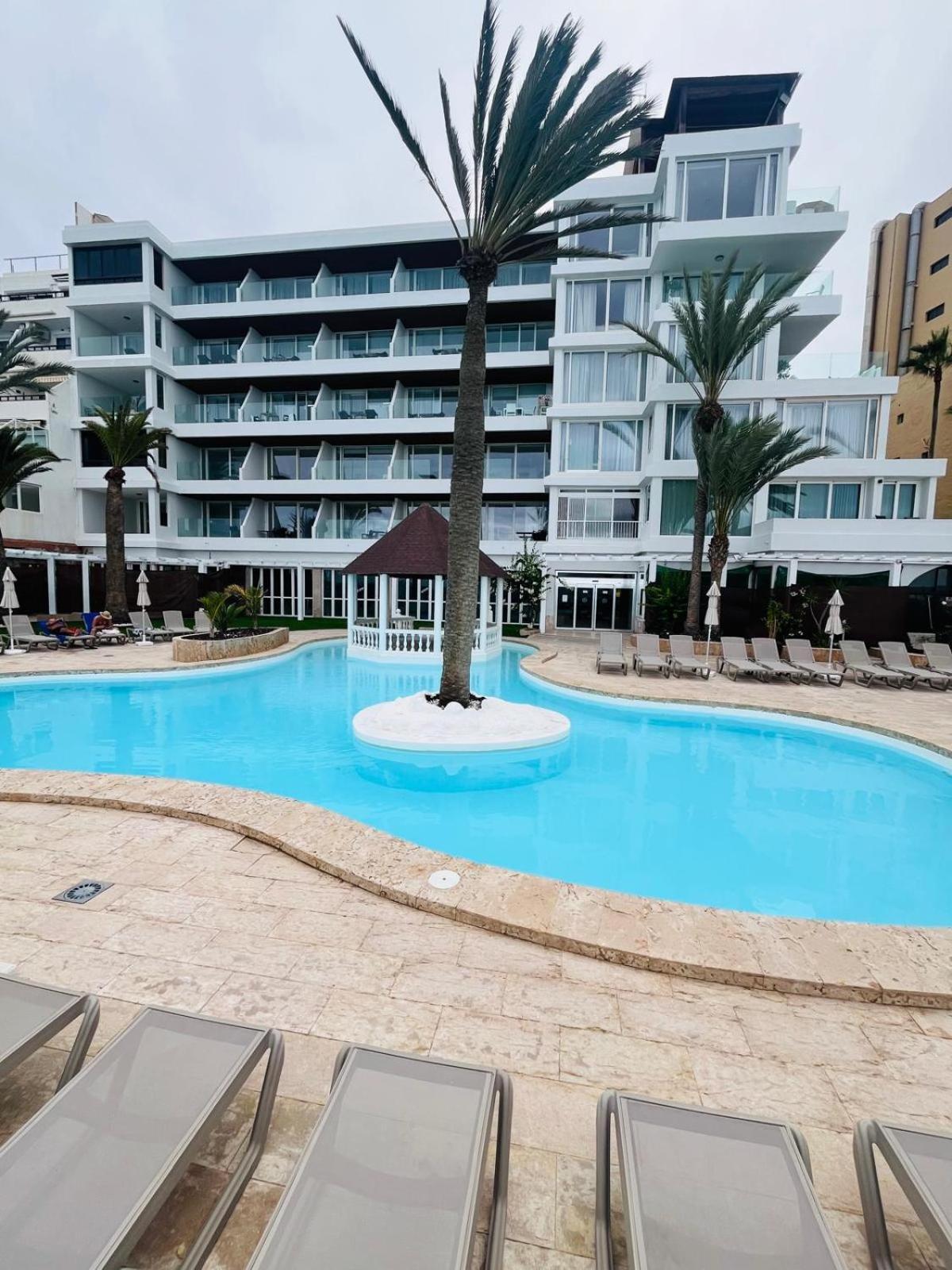 Sunset Ocean View Apartment