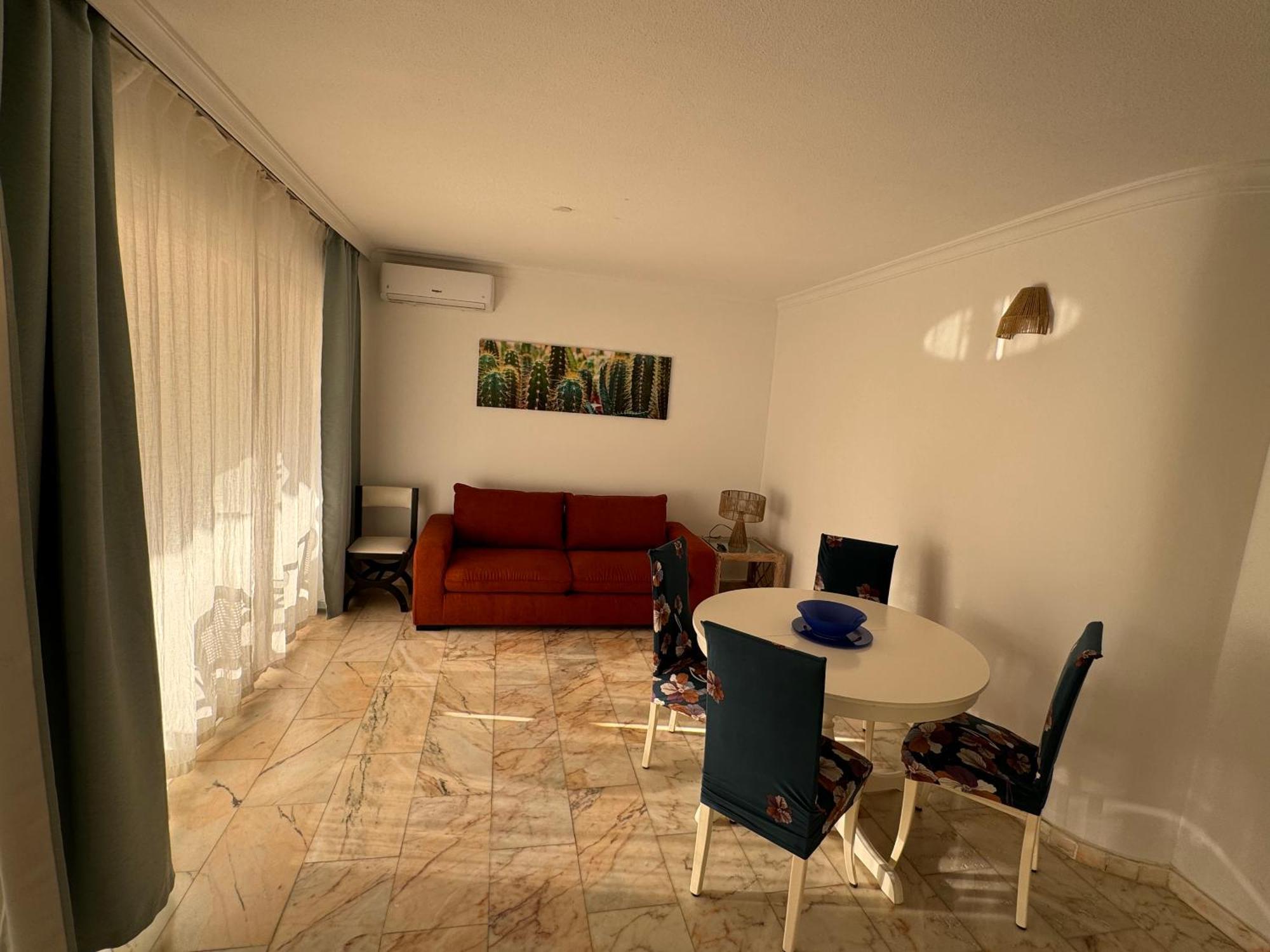 Aquamarina Apartment
