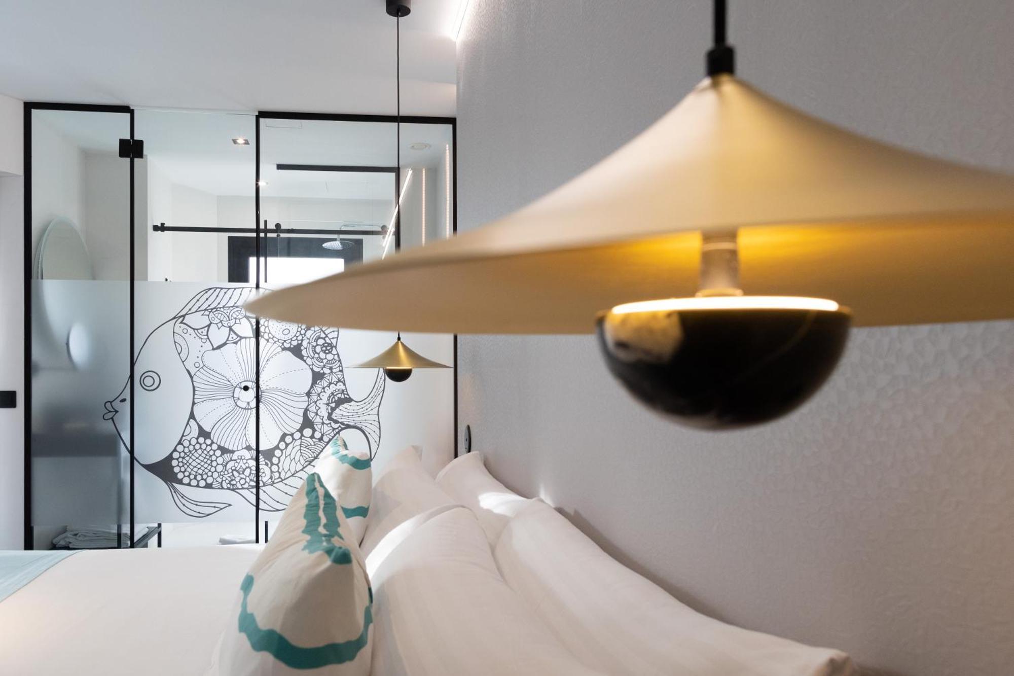 Puerto De La Luz By Pierre & 3*