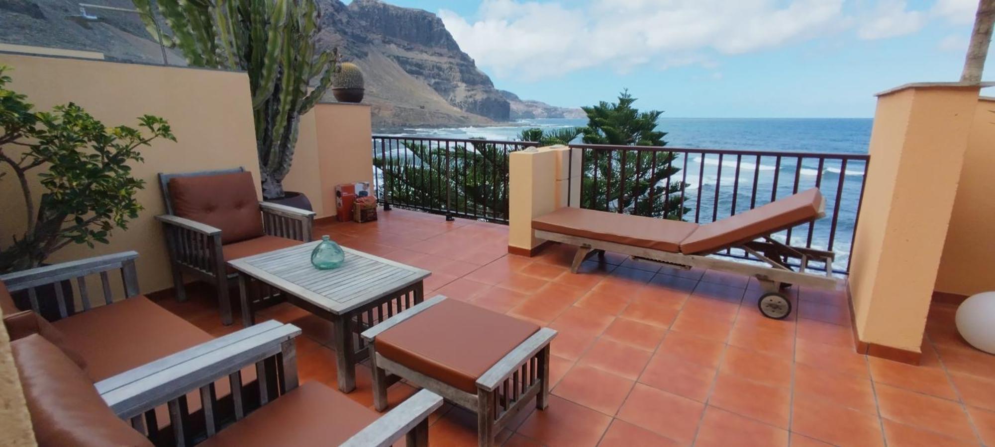 Facing The Ocean * Santa María de Guía de Gran Canaria