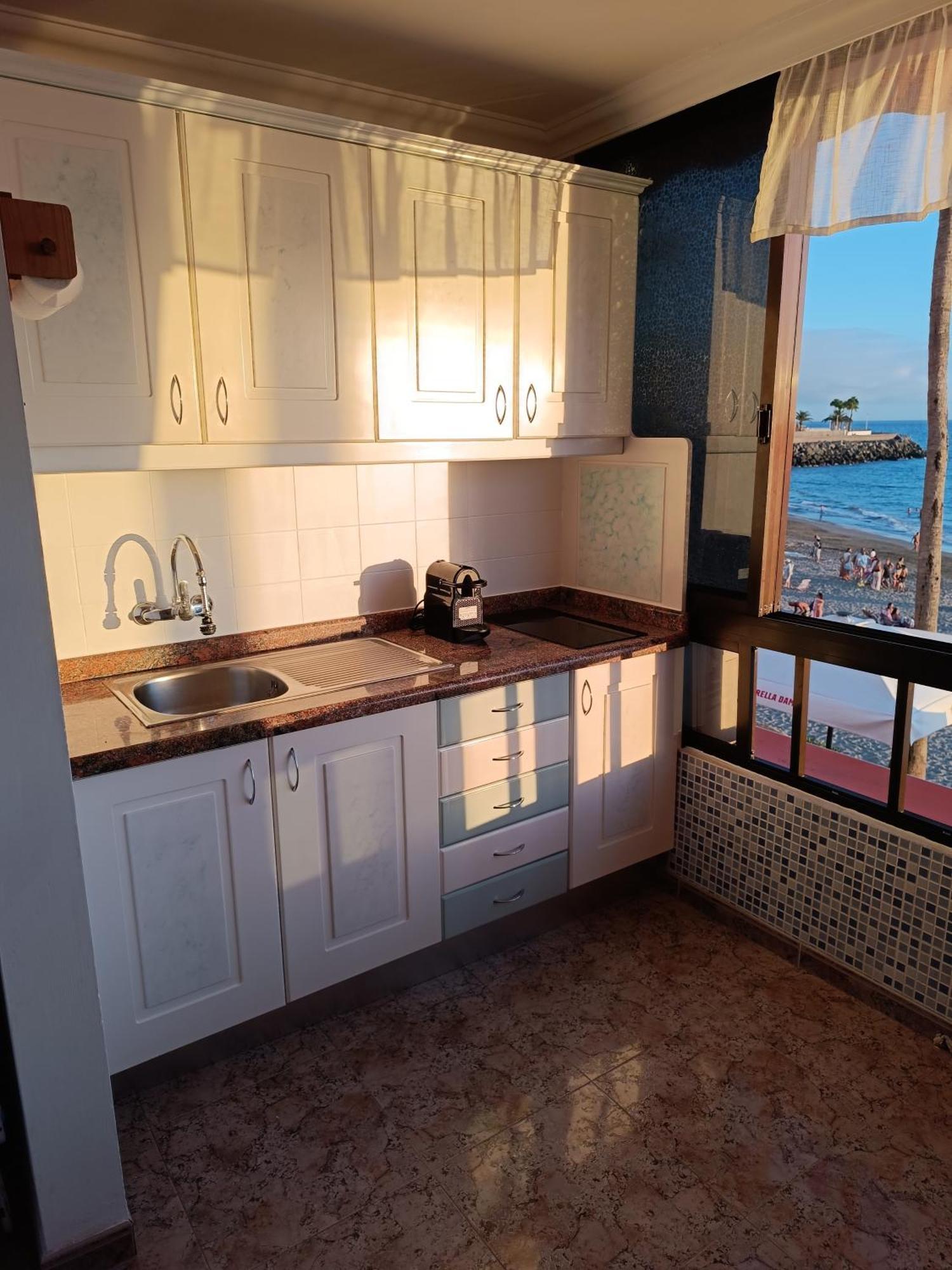 Apartment Beautiful On The Beachfront *
