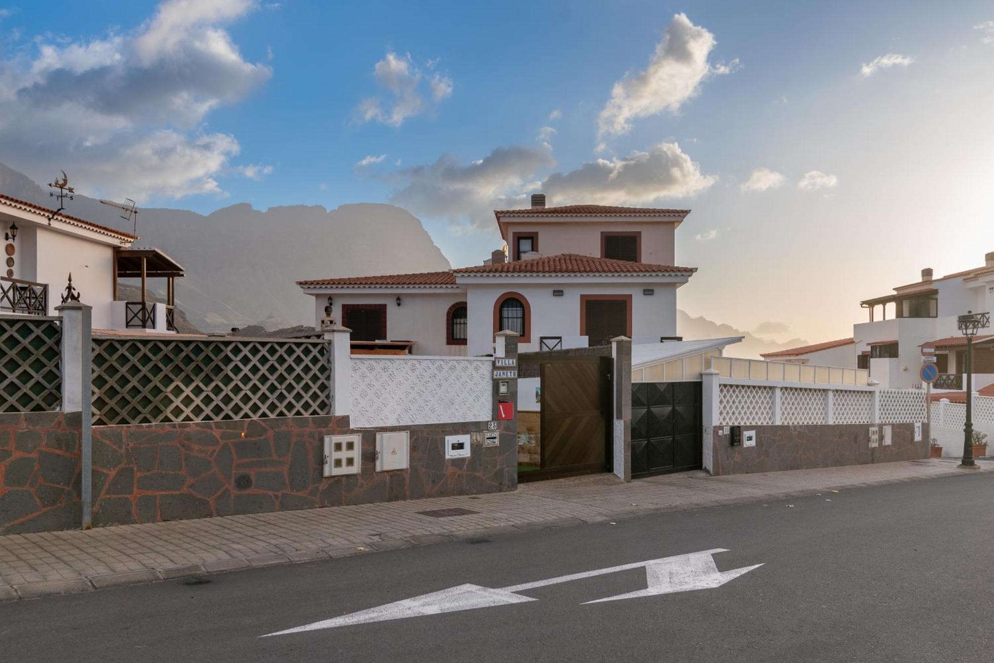 Janeth Villa