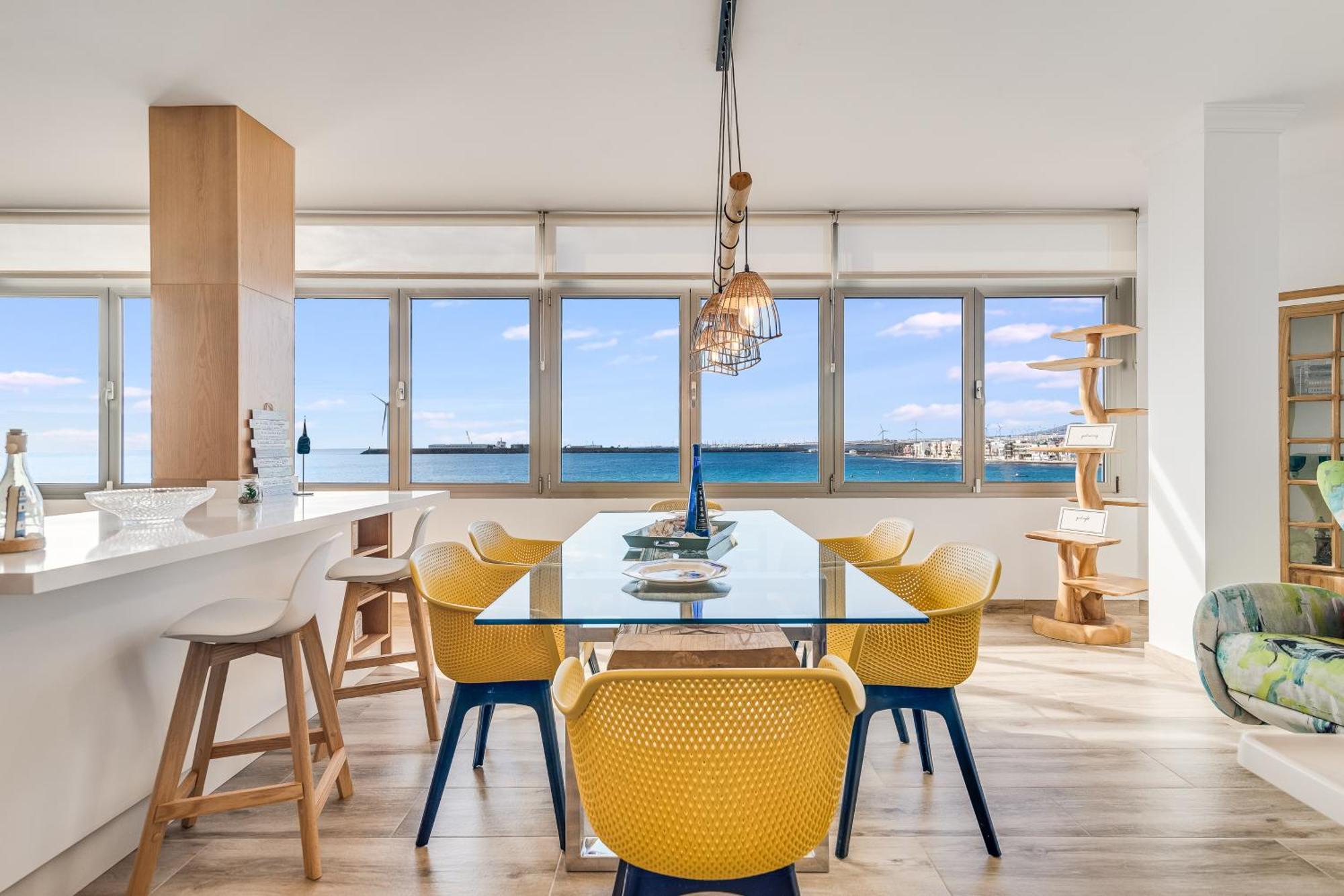 Home2book Seafront Haven With Views,