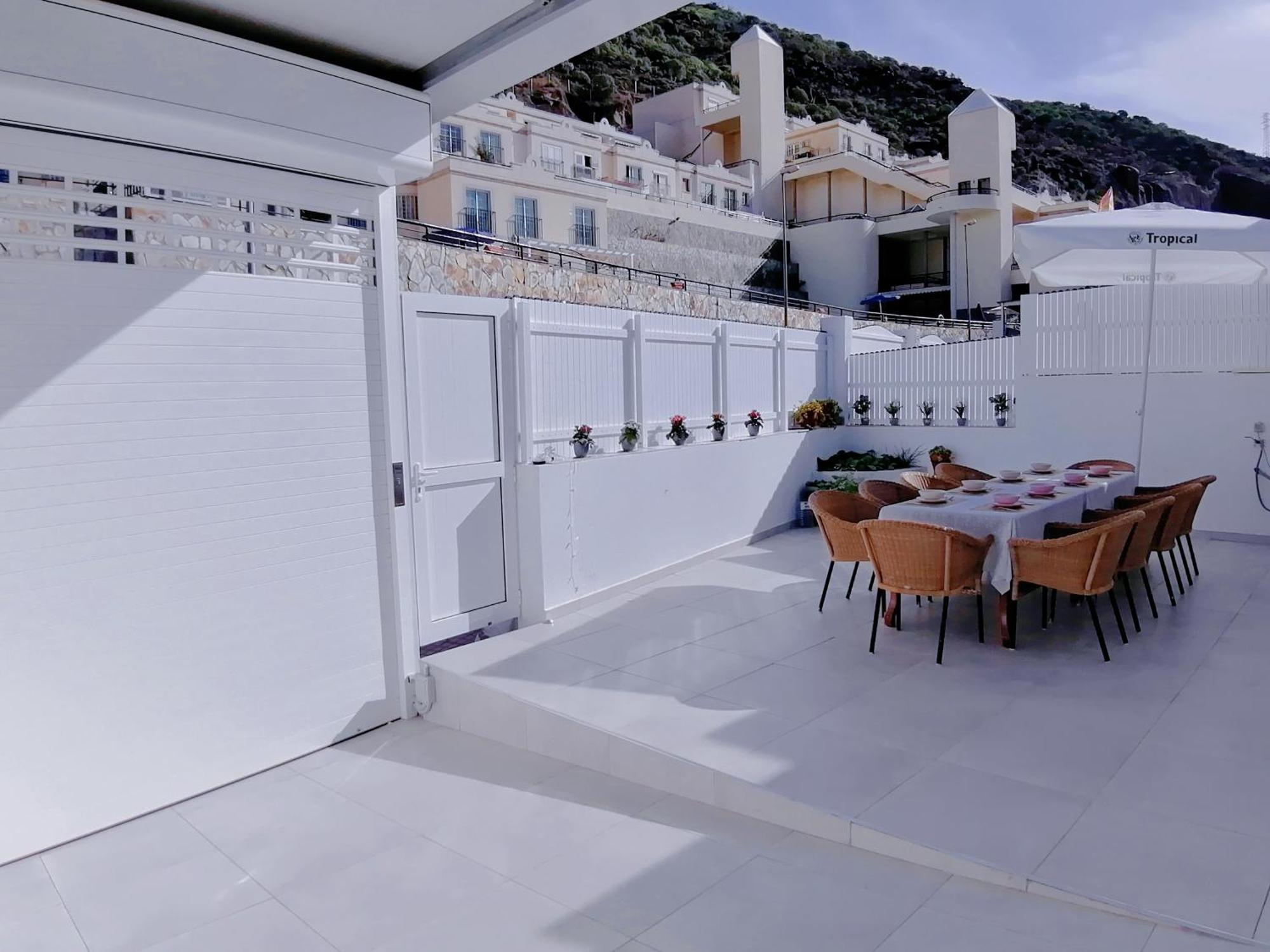 Big Puerto Rico With Heated Saltwater Jacuzzi Pool & Bbq & Private Parking *
