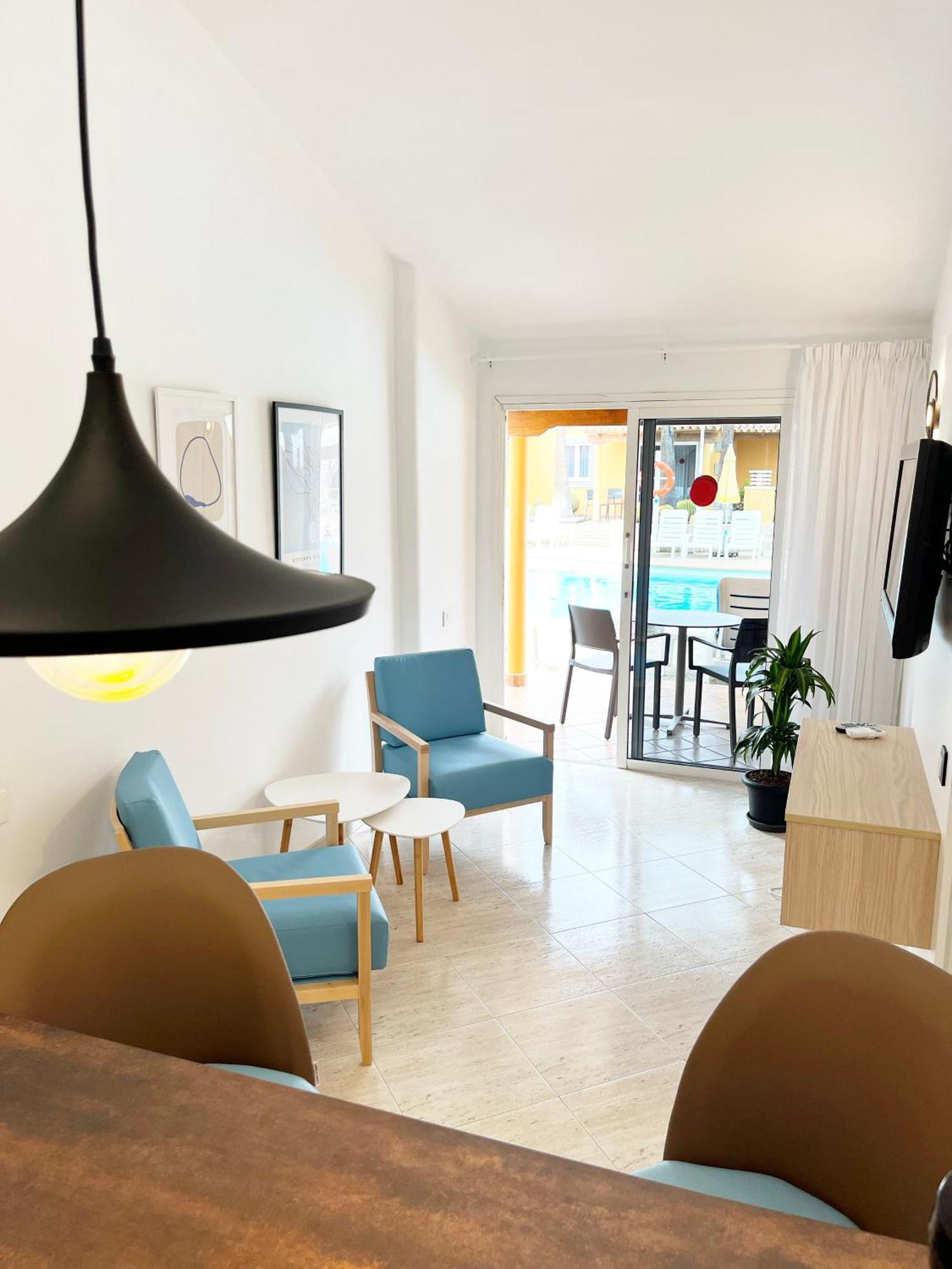 Almendros - Gay Exclusive 3*