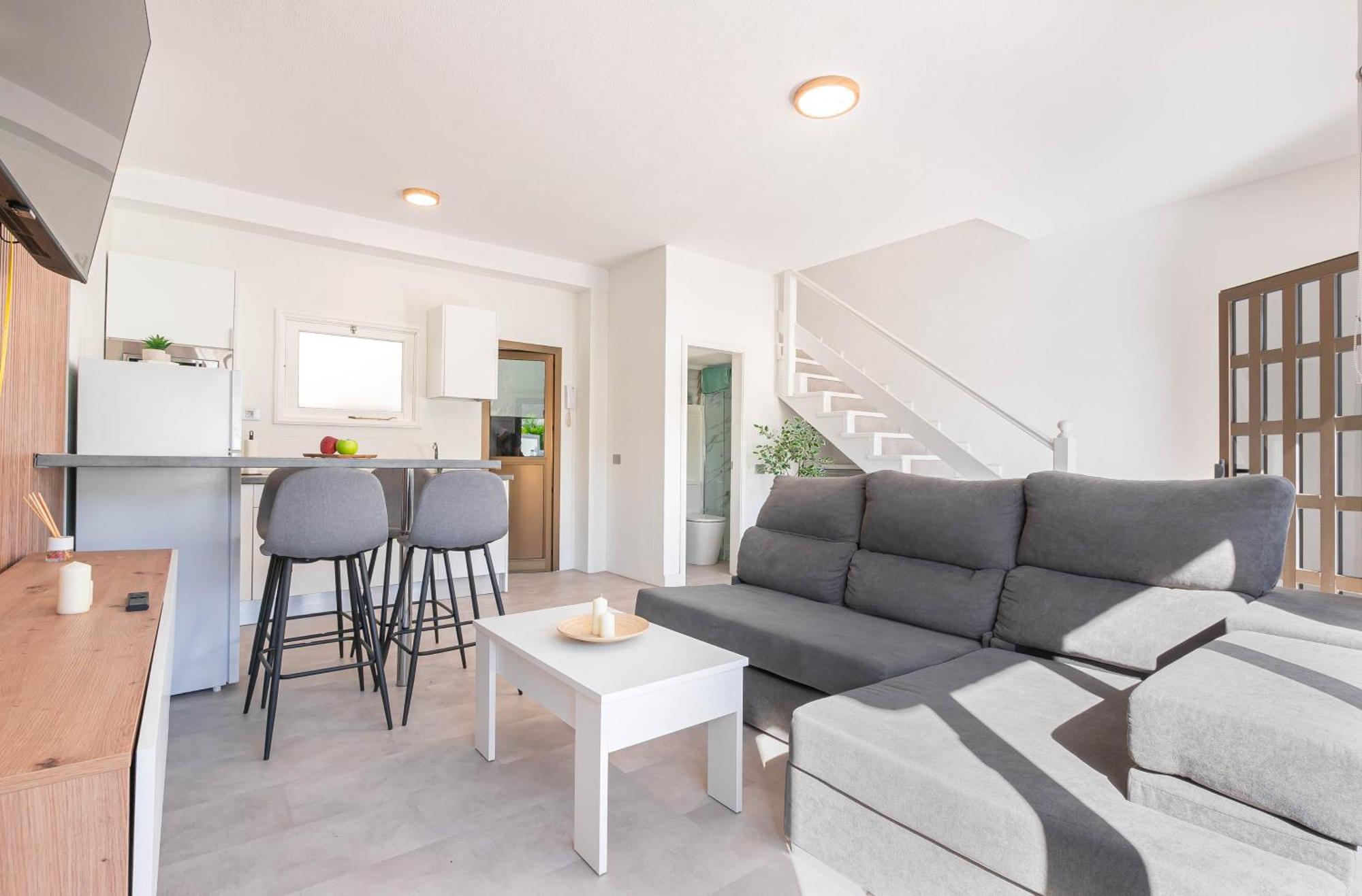 With Sea View And Pool Appartement