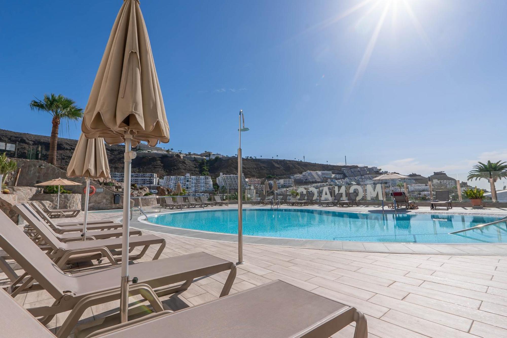 Appartement With Sea View And Pool