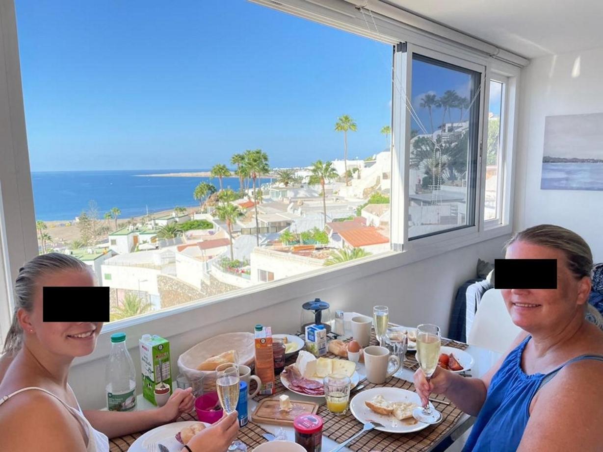 Sea View Apartment *