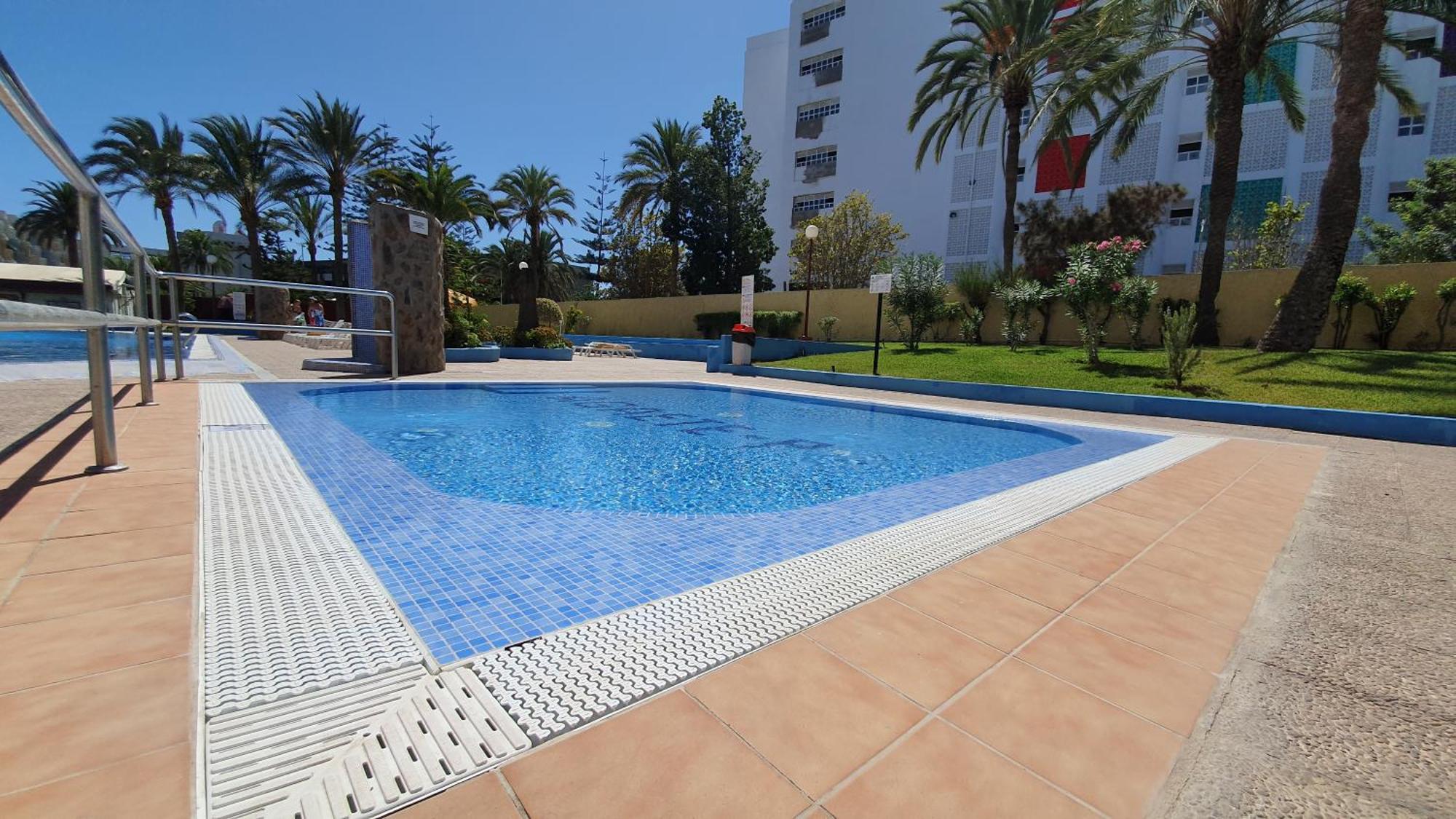 Atlantic Coast 'princely' - * Playa del Ingles (Gran Canaria)