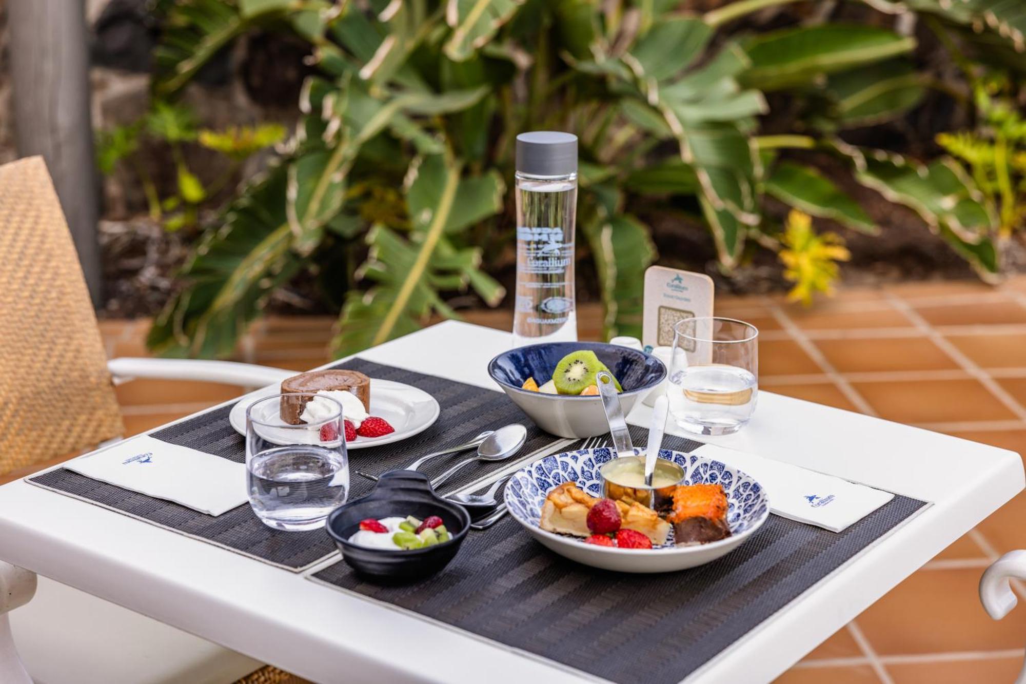 Corallium Beach By Lopesan - Adults Only Hotel 3*