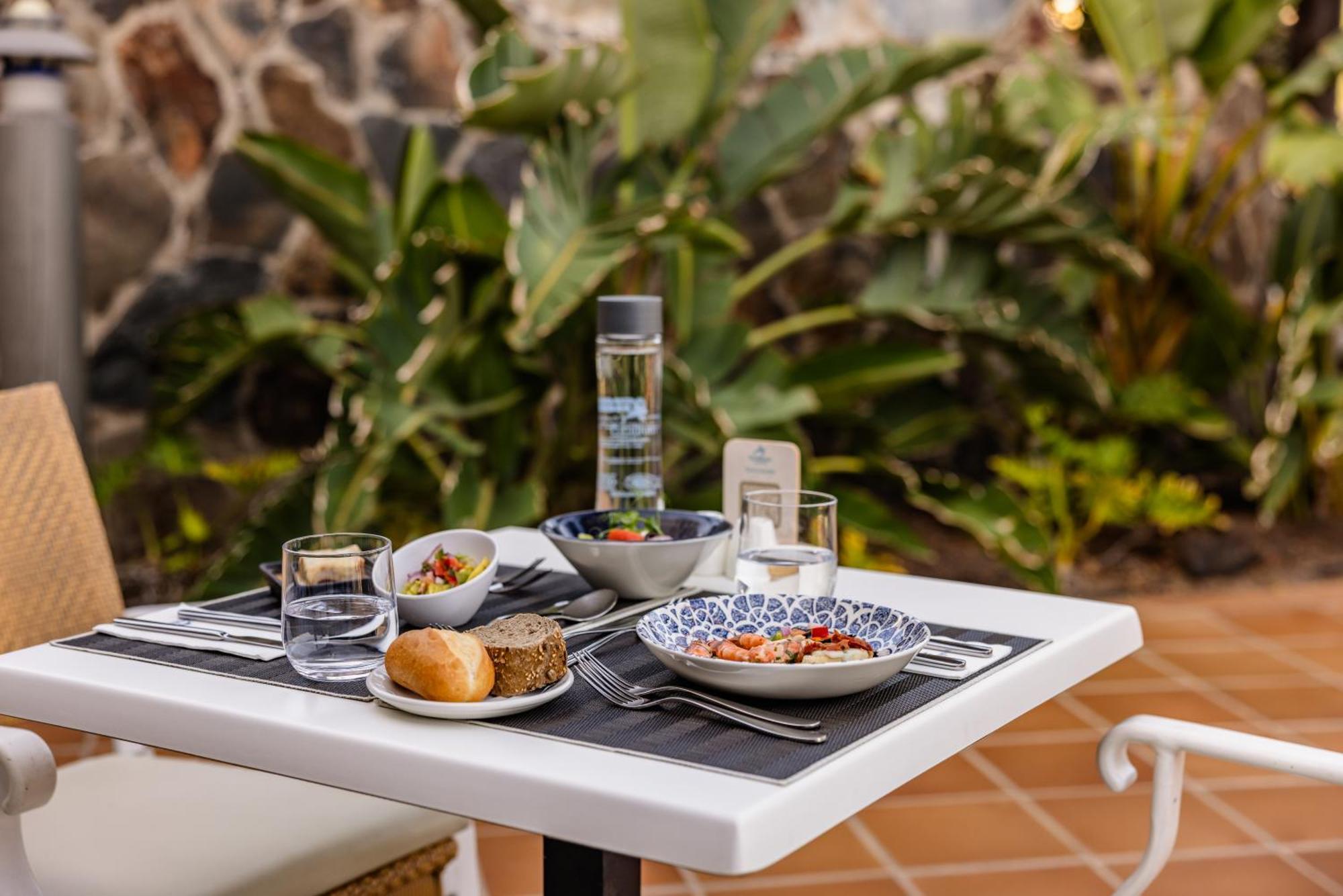 Corallium Beach By Lopesan - Adults Only Hotel