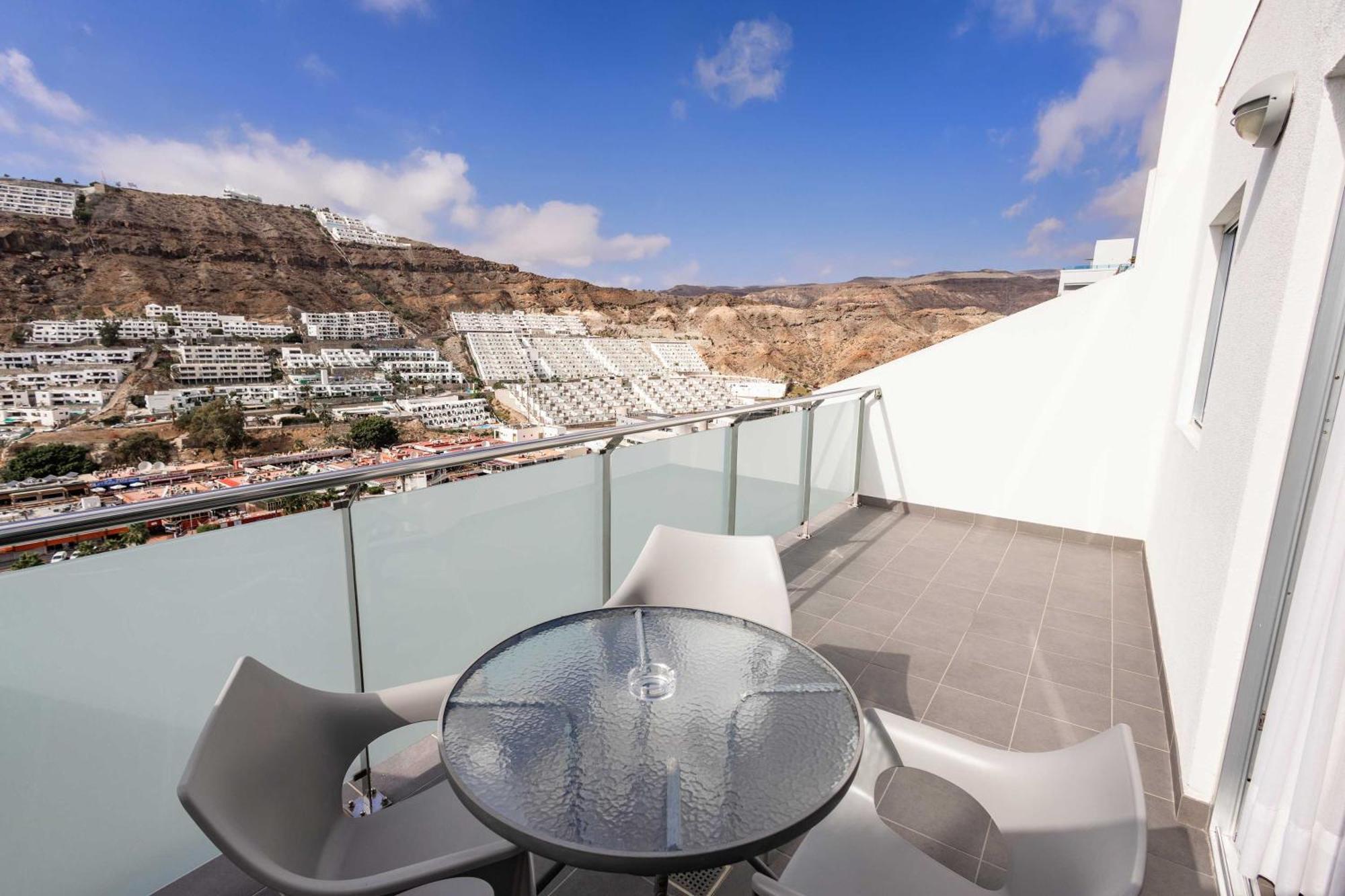 Servatur Castillo De Sol Aparthotel *
