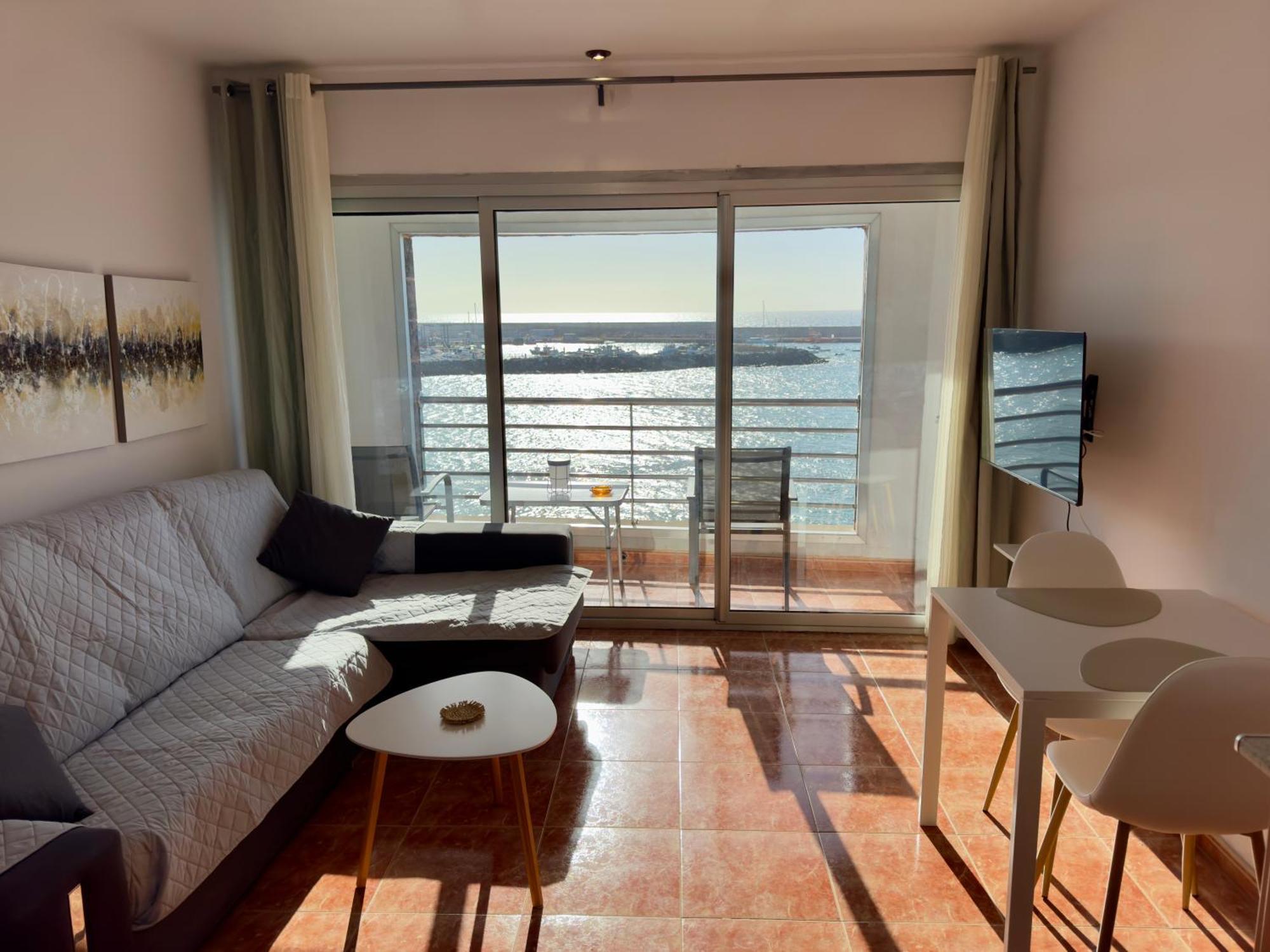 Sunset Apartment *
