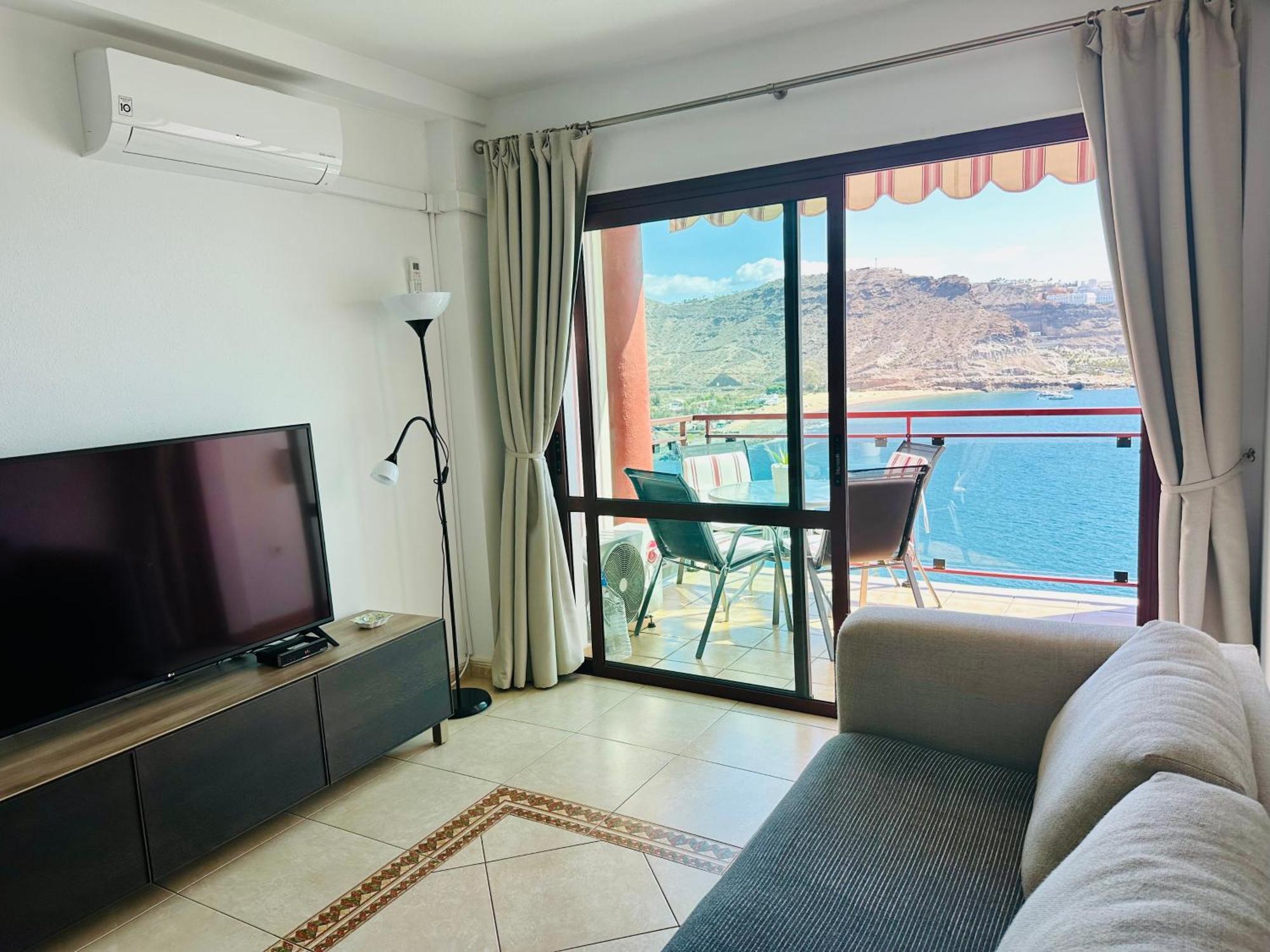 Su Eminencia - Luxury