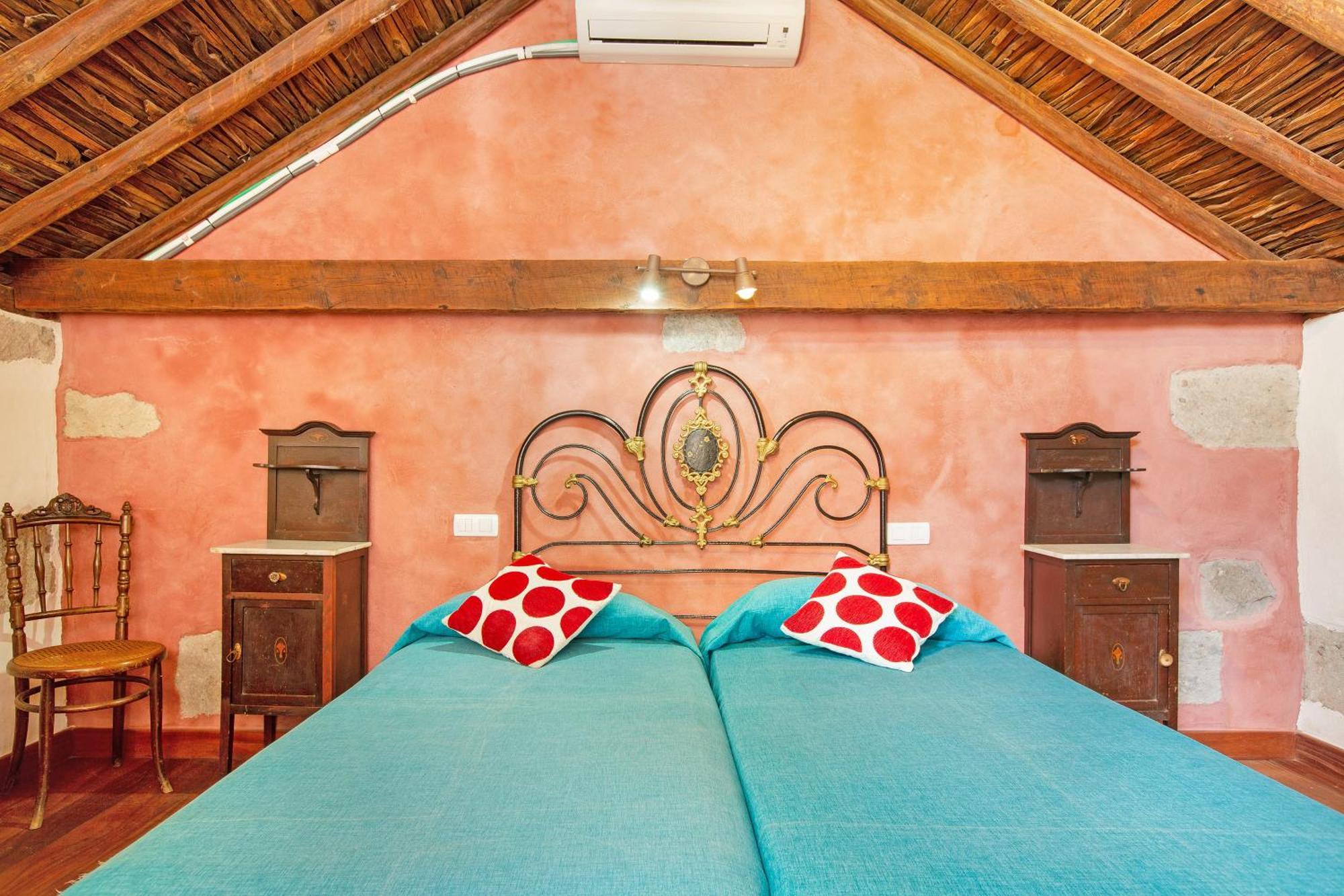 Casa Emblematica La Pileta Bentejui Holiday home *
