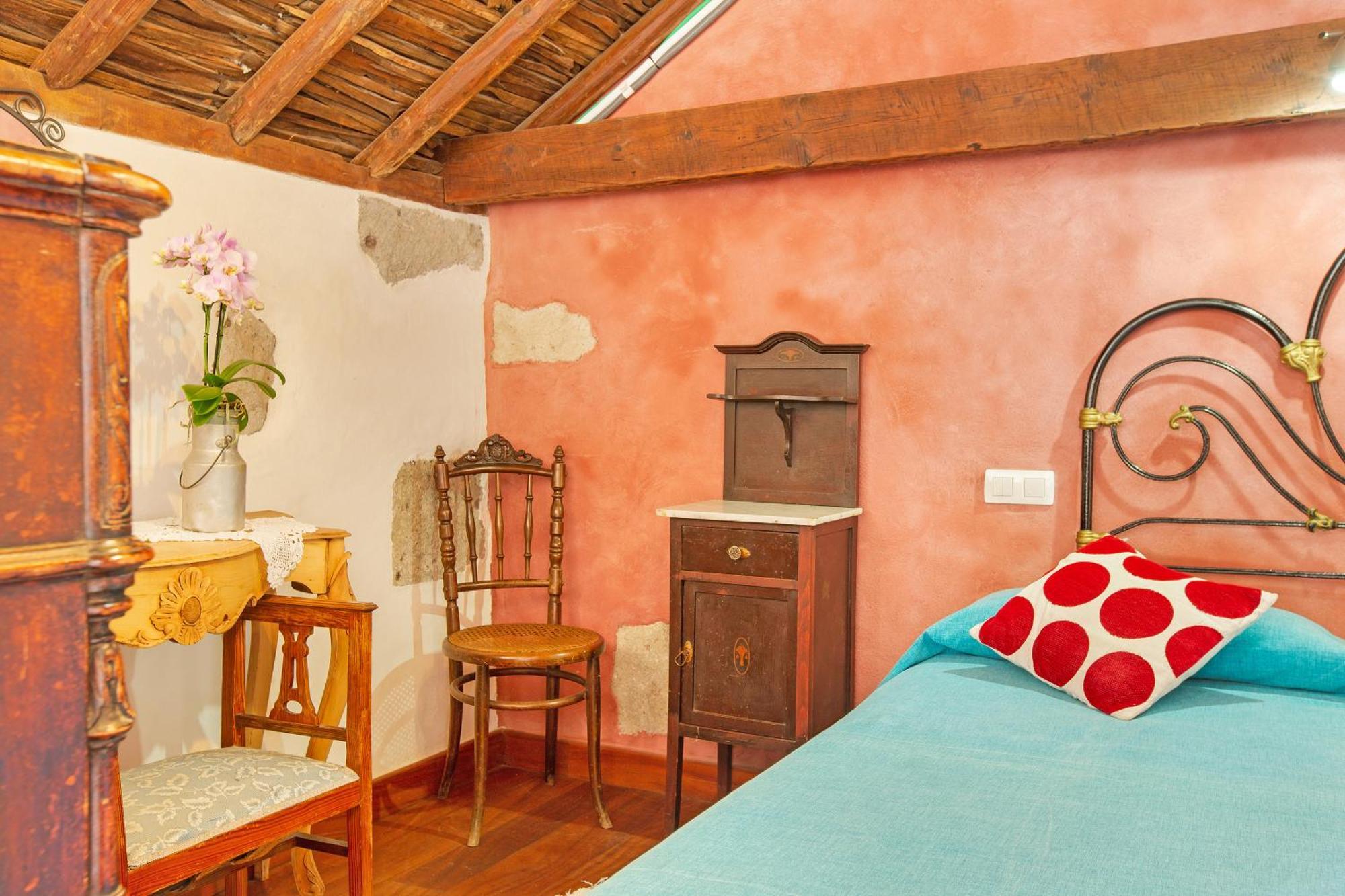 Casa Emblematica La Pileta Bentejui Holiday home