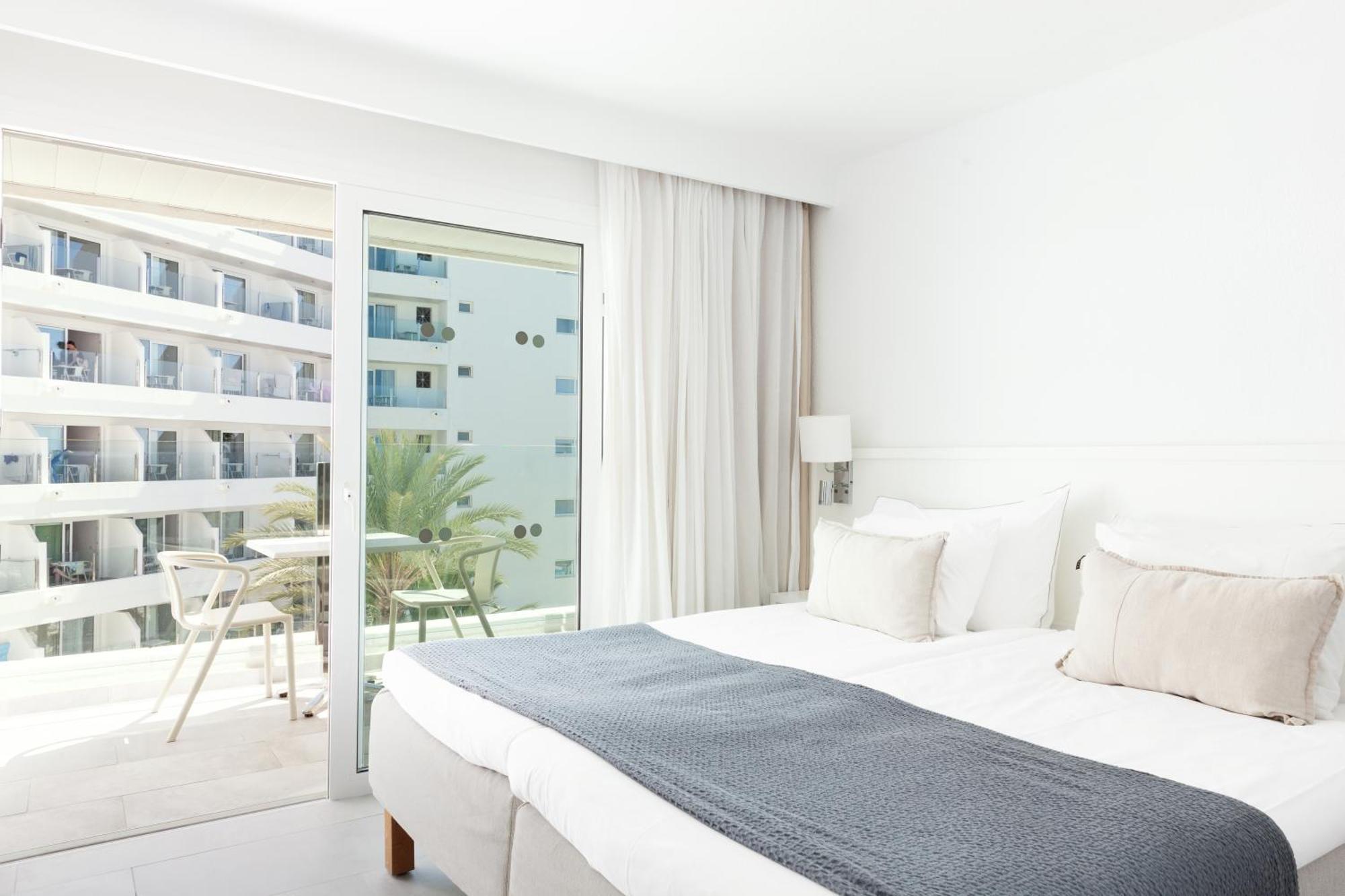 Sunwing Seafront Hotel