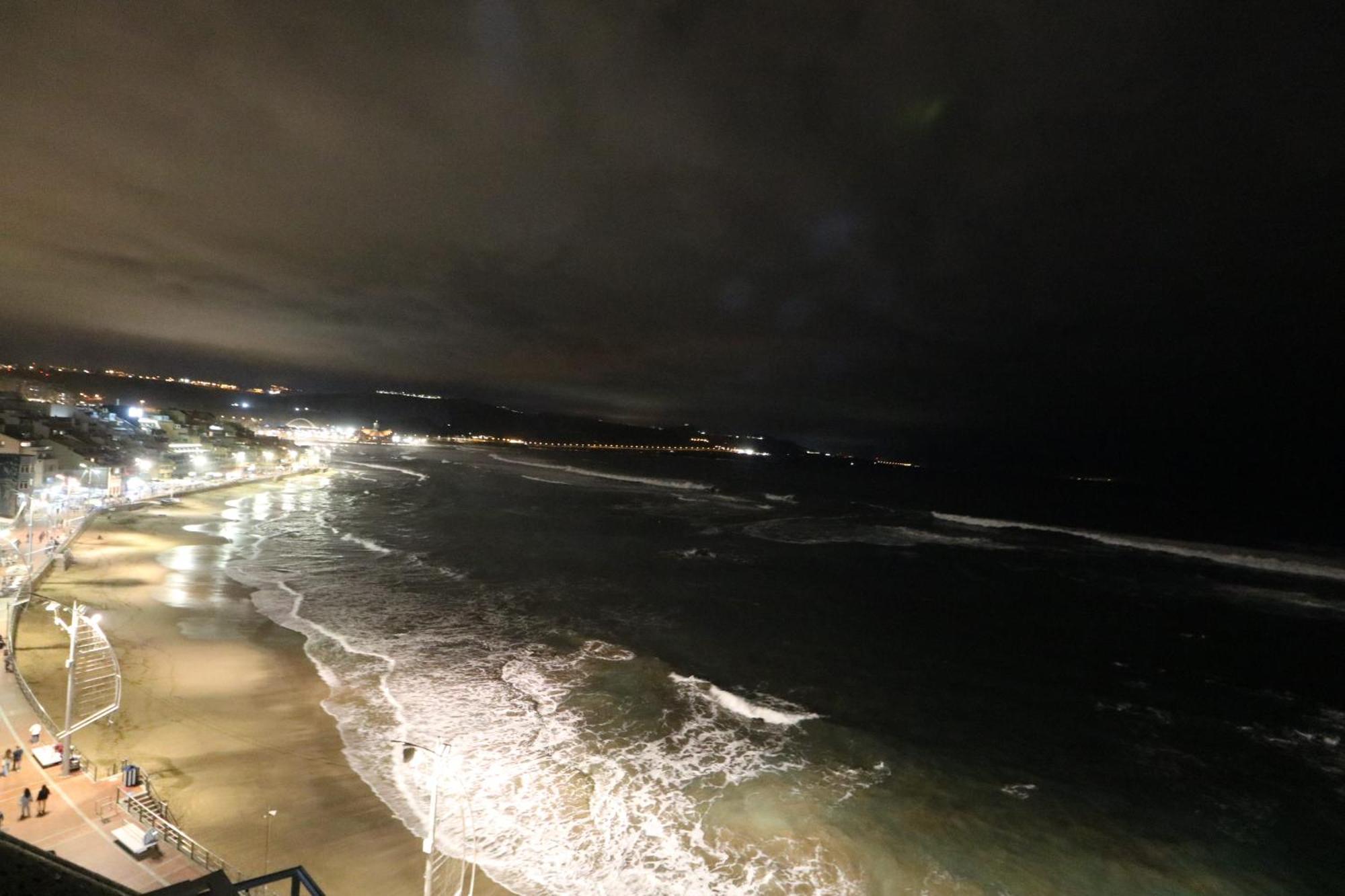 Skyline Beachfront Retreat Apartamento *