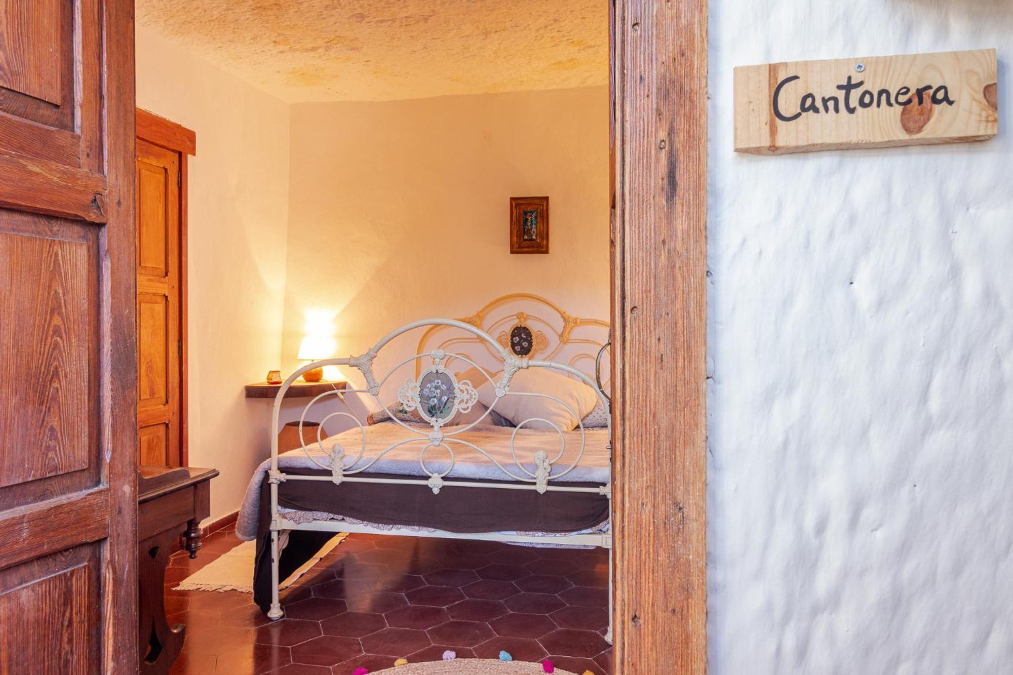 Cuevas La Solana Luxury tent *
