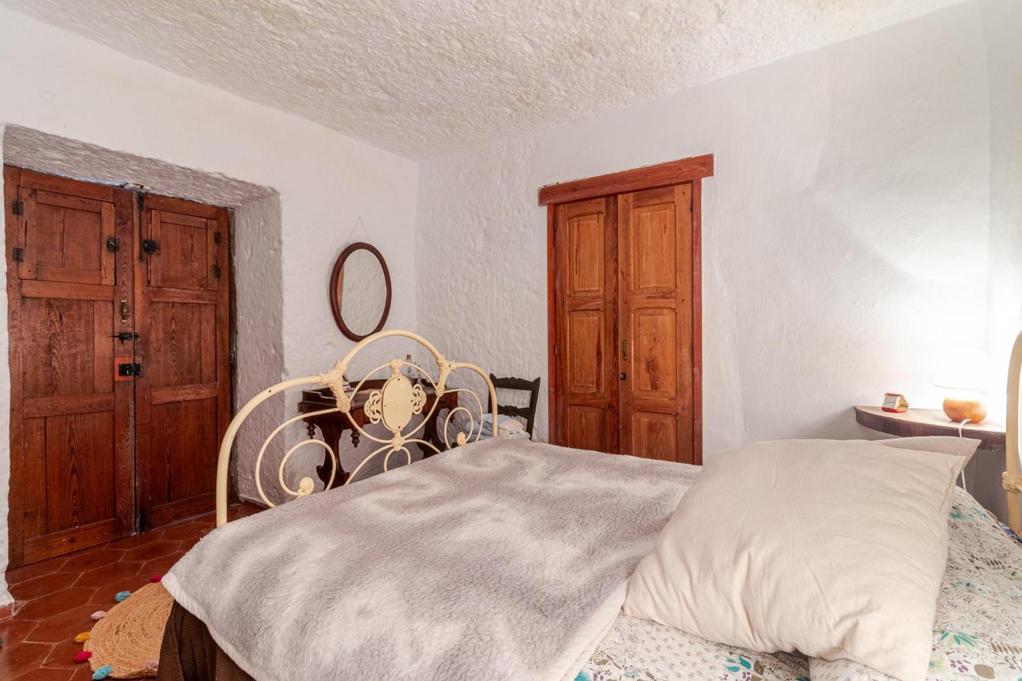 Luxury tent Cuevas La Solana *
