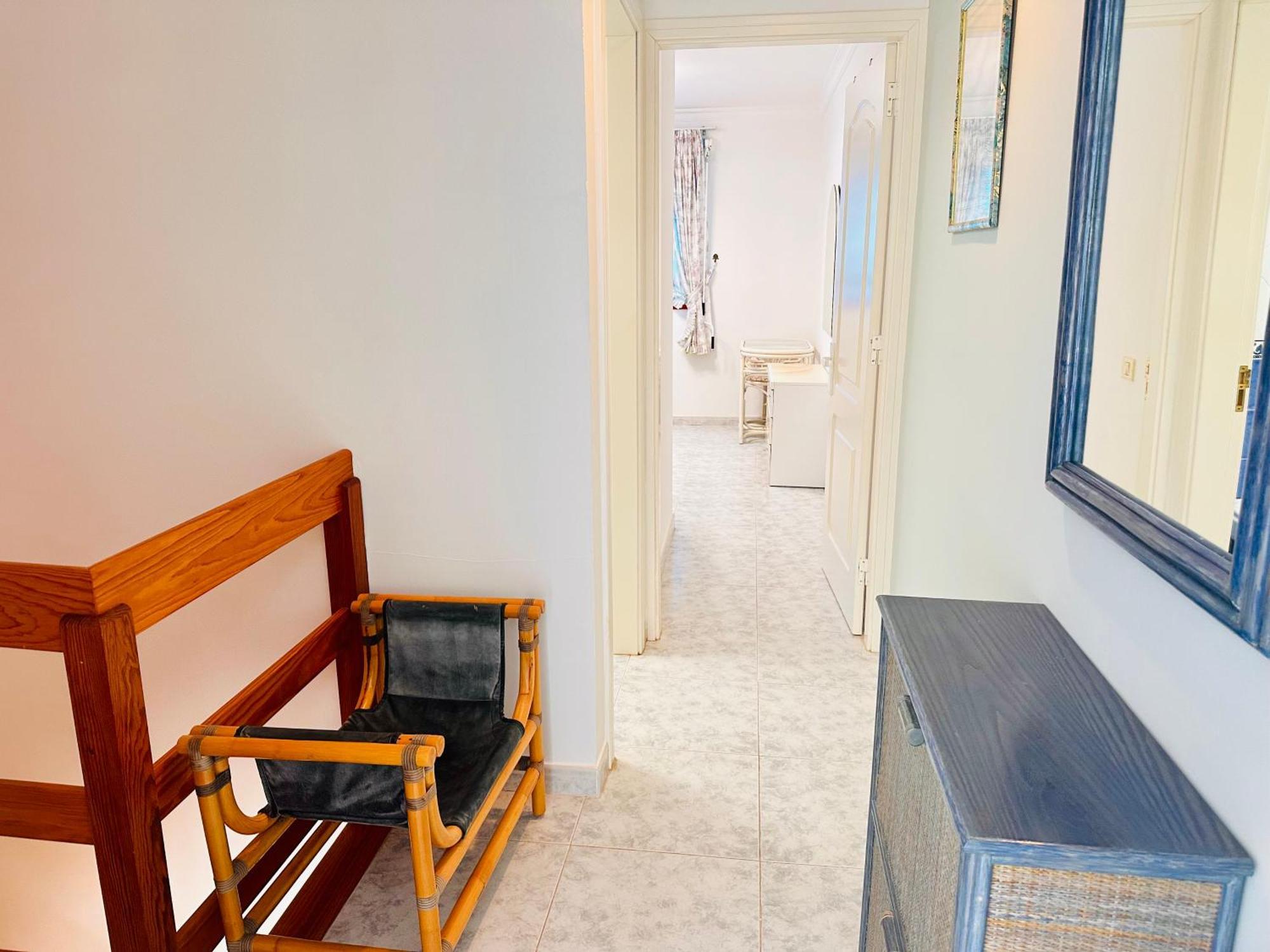 - Beachside Retreat Apartment *