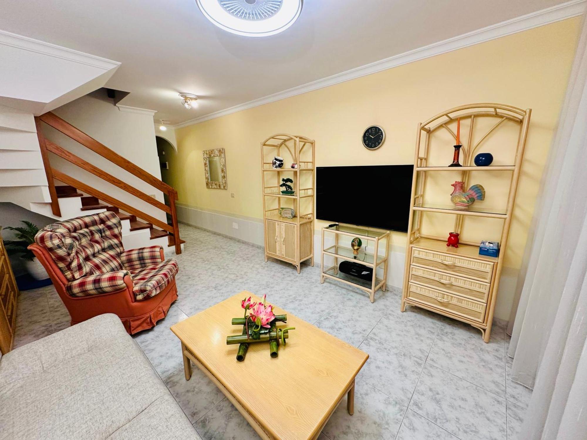 - Beachside Retreat Apartment