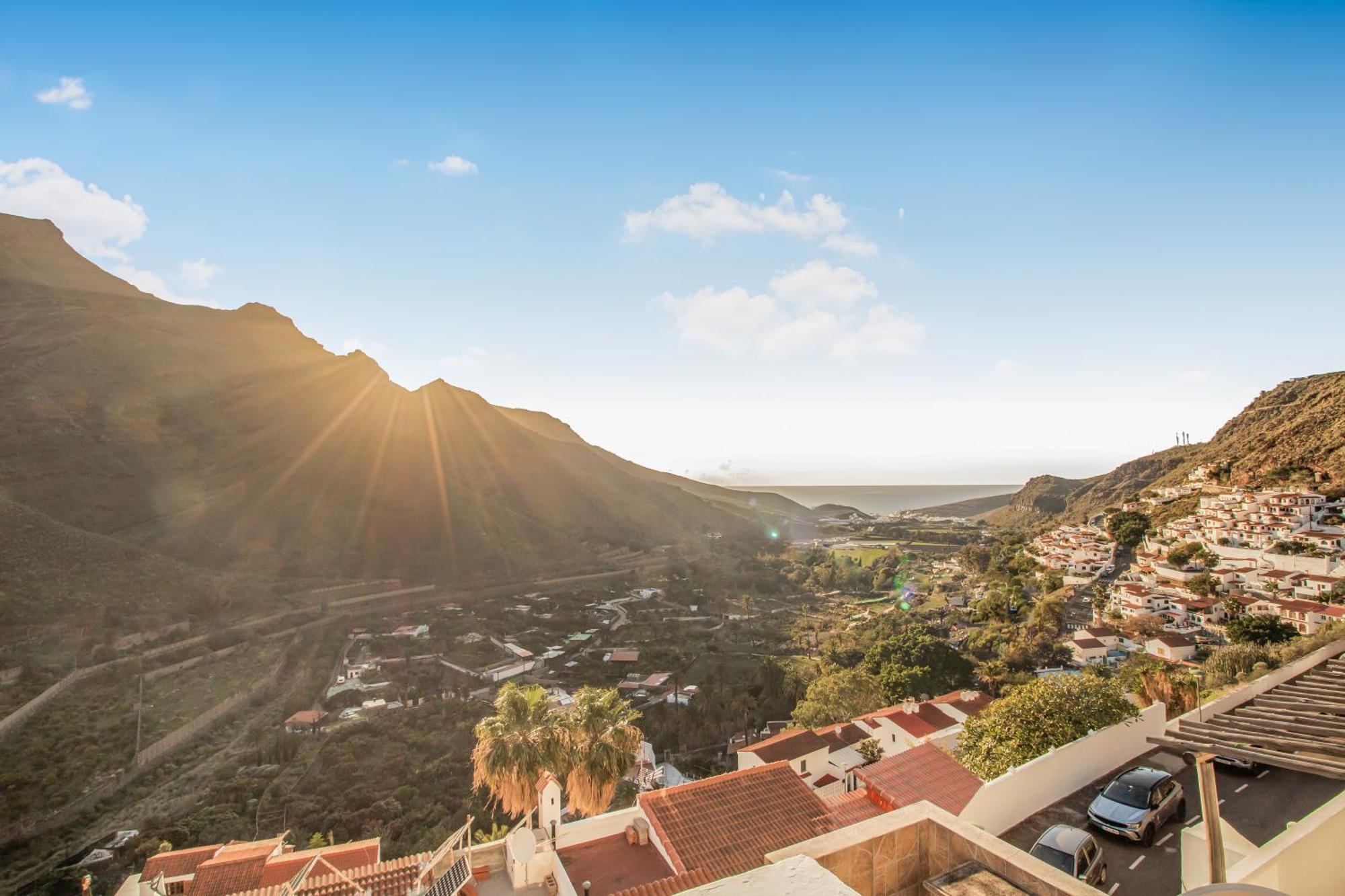Solarium Agaete Valley Retreat 3-br *