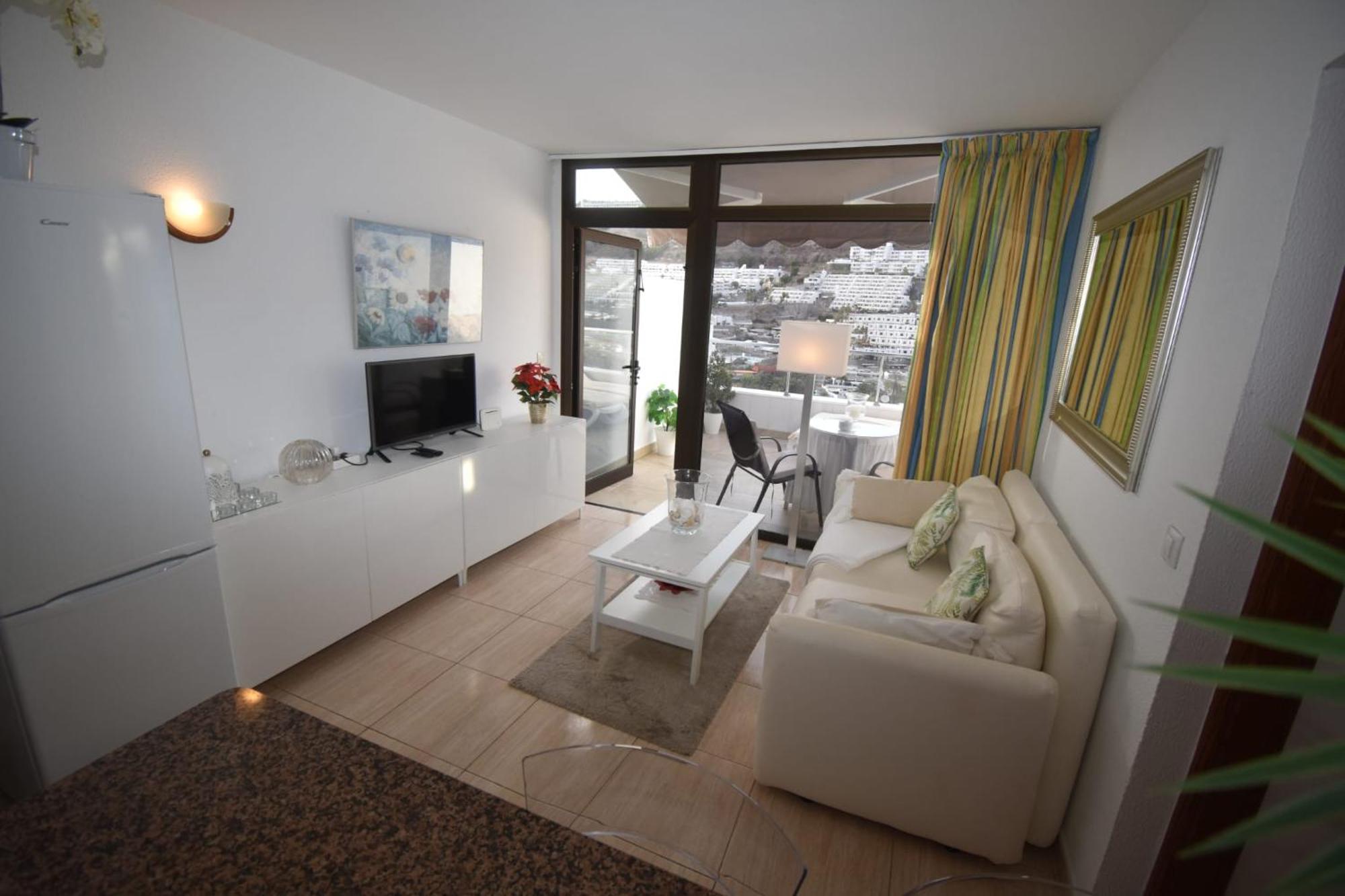 Smile Apartment Mogan