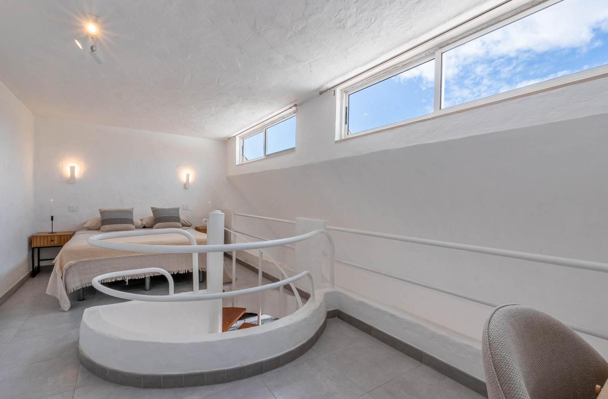Private Jacuzzi & Vista Al Mar Apartment