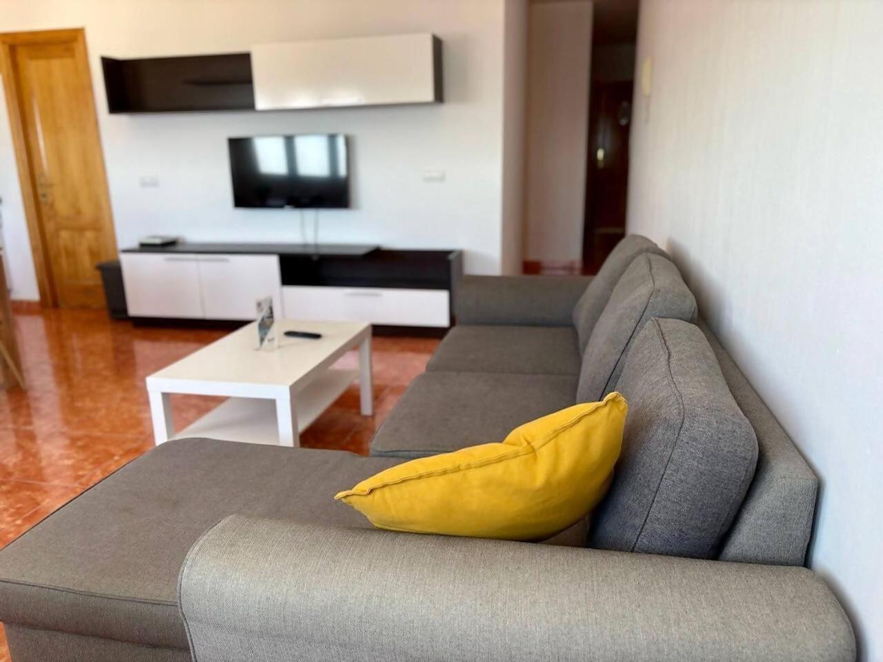 Apartamento Playa Azul Amplio Y Luminoso Con Vistas Al Mar