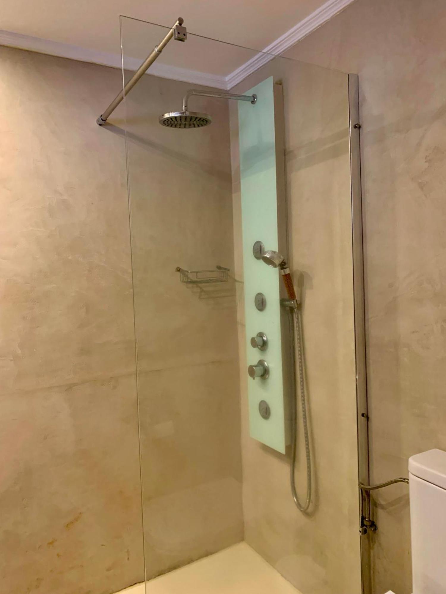 Private With Stunning Ocean Views And Sunset. Apartment *