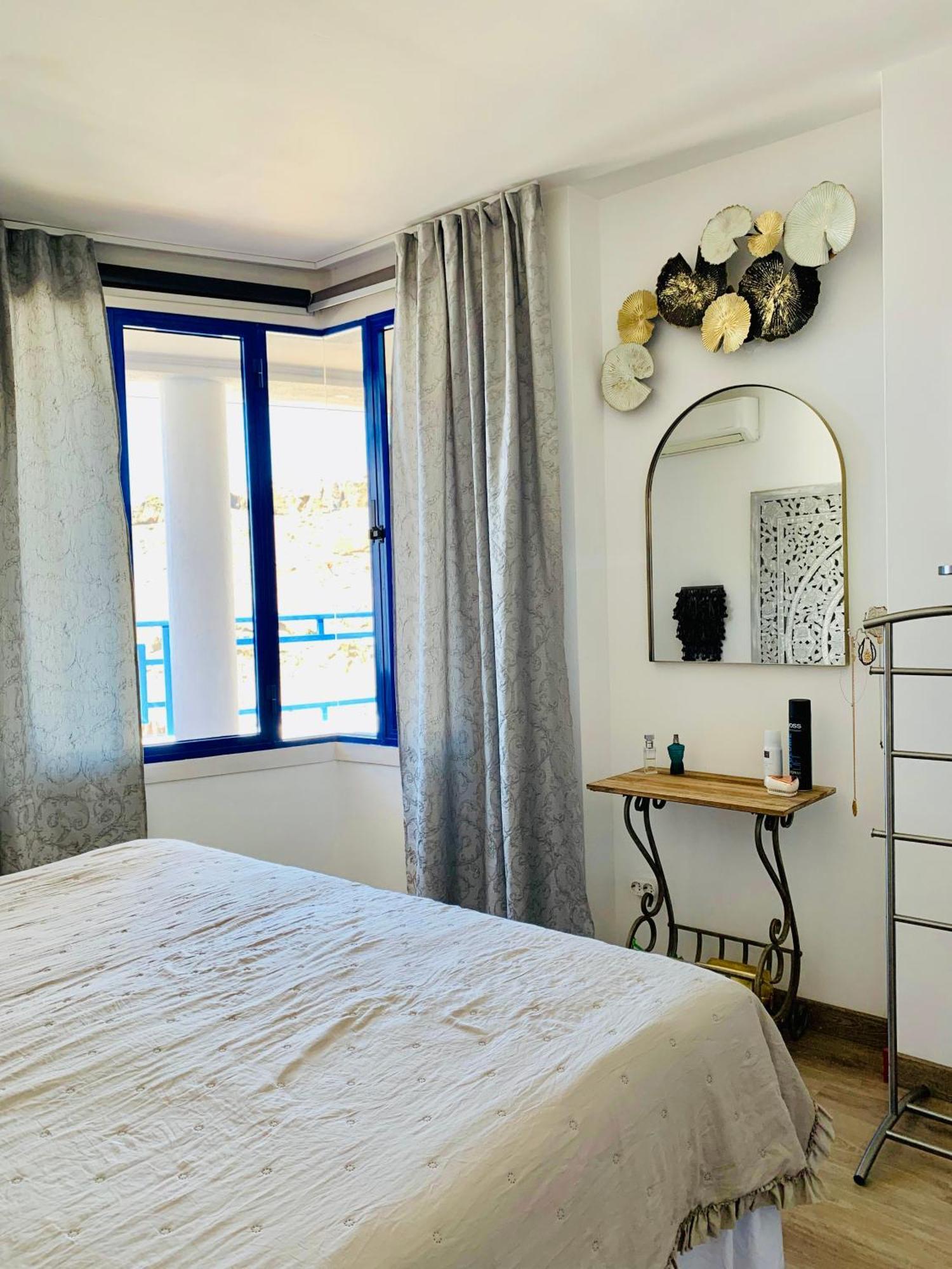 Apartment Private With Stunning Ocean Views And Sunset. *
