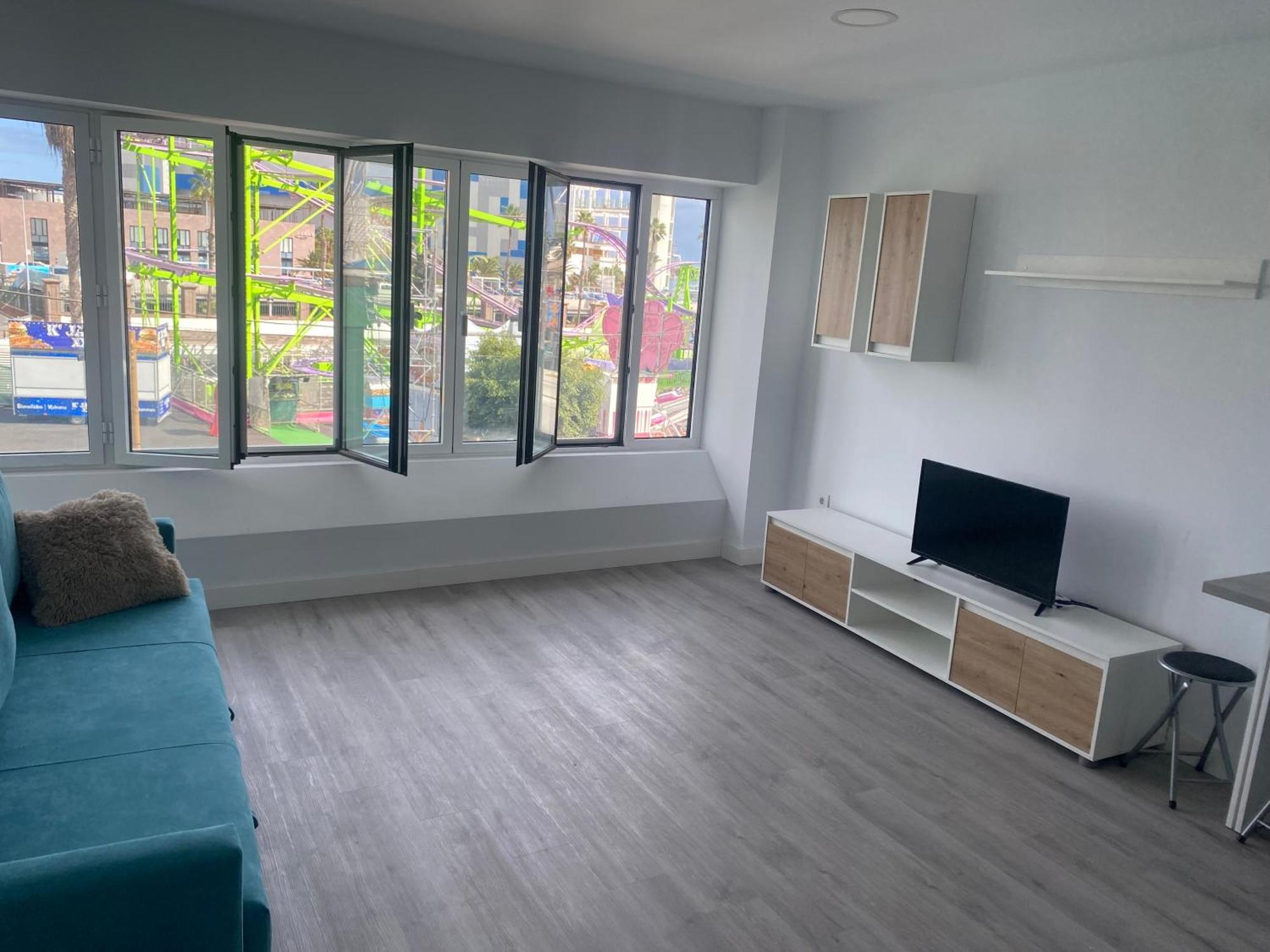Lucy Lux Apartment *
