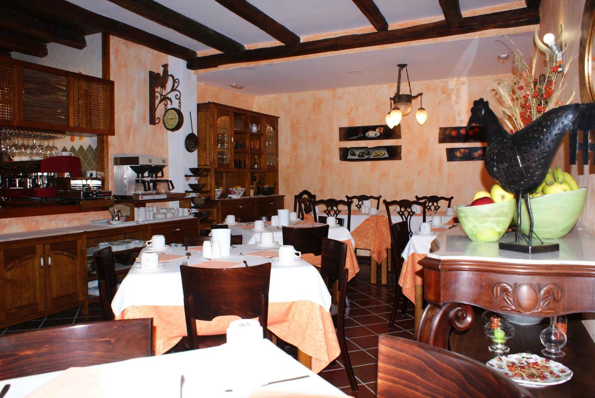 Fonda De La Tea Tejeda (Gran Canaria)
