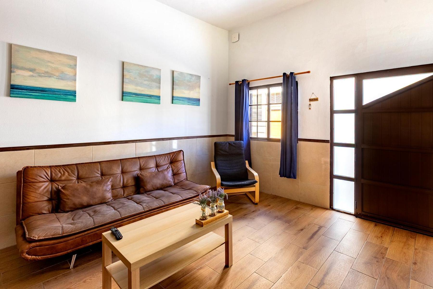 Salinetas Blue Surf House Telde