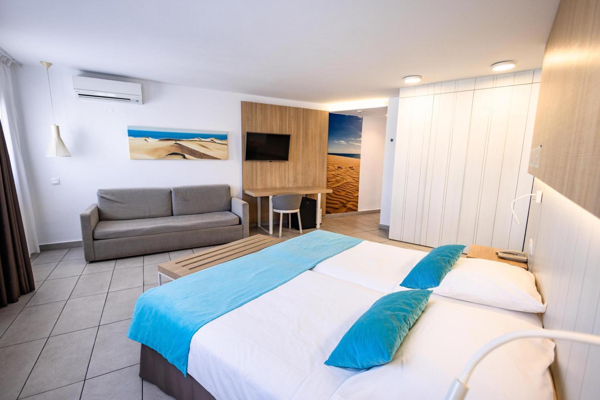 Hotel Servatur Playa Bonita (adults Only) 4*