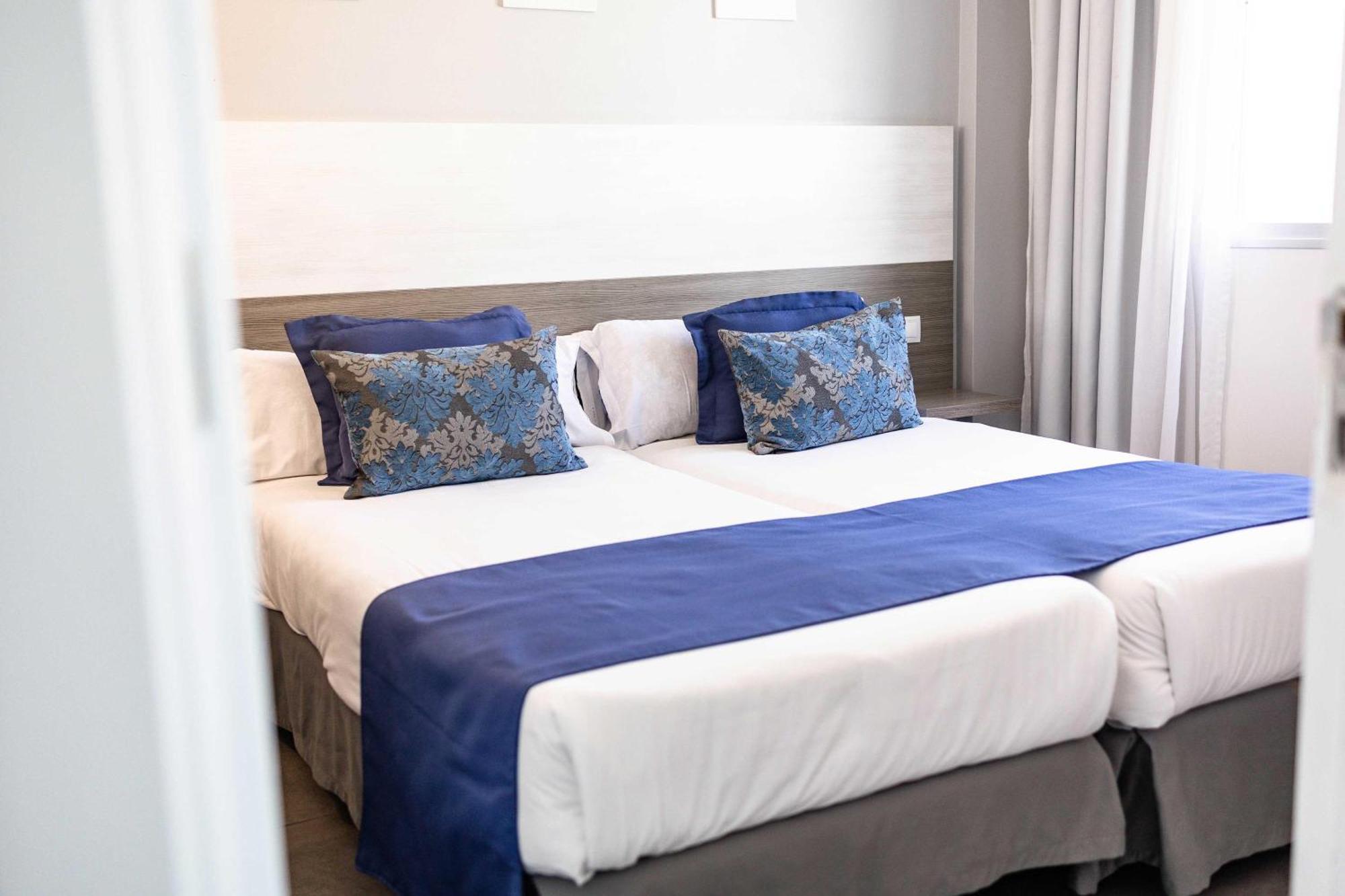 Aparthotel Servatur Castillo De Sol *