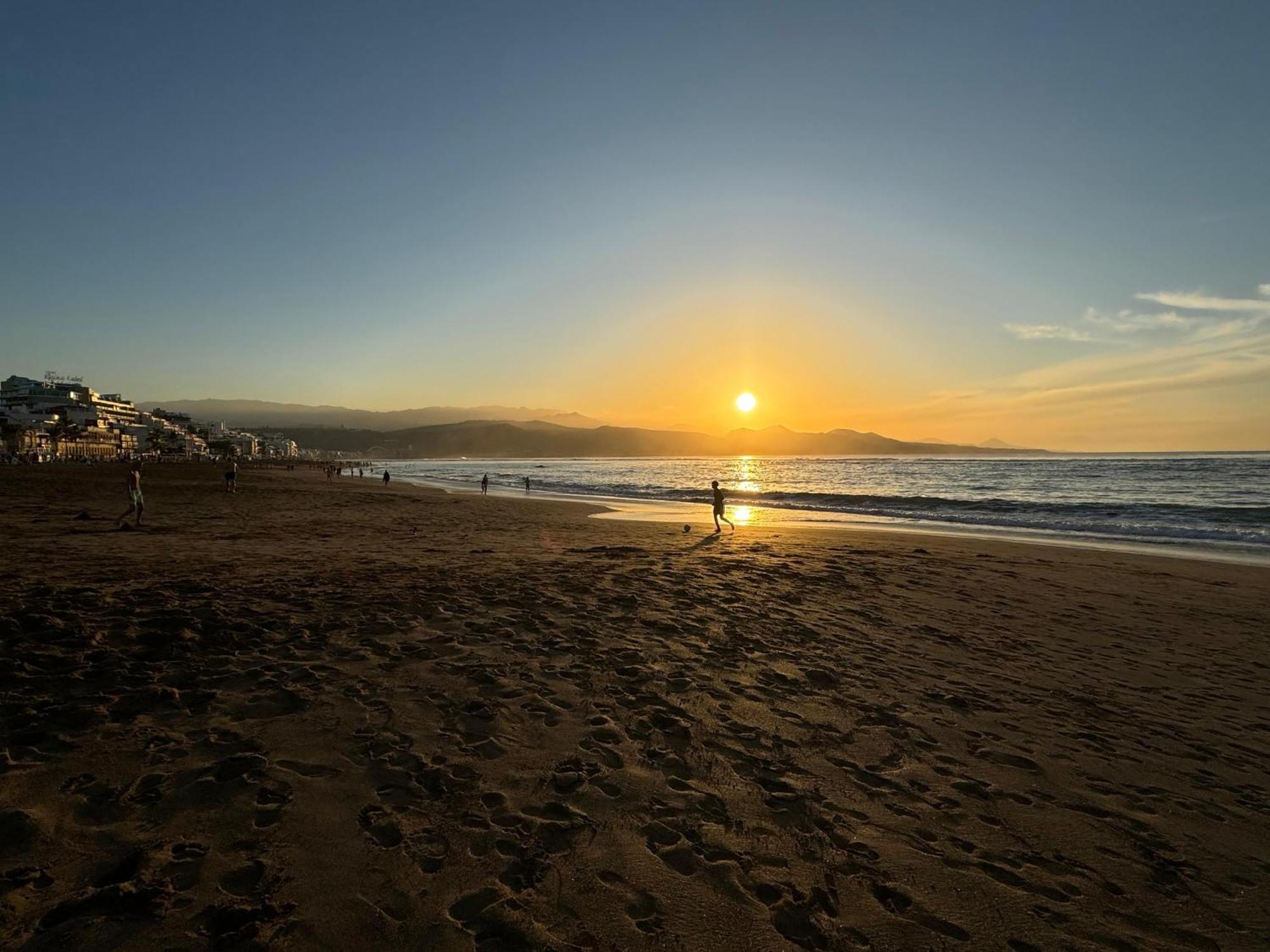 Luxury Family Beachfront Apartment Las Palmas de Gran Canaria