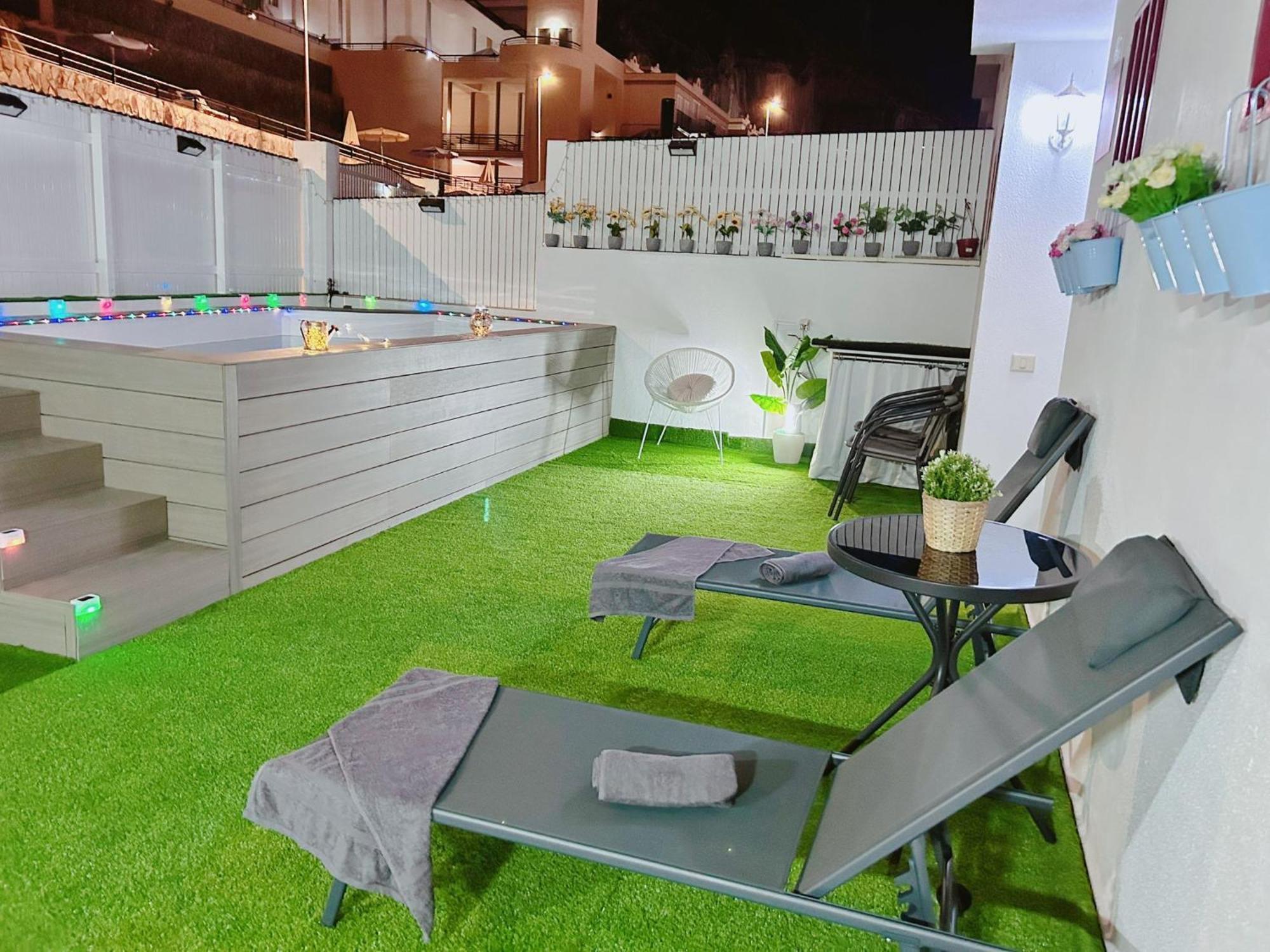 Appartement Big Puerto Rico Streetfront With Private Saltwater Jacuzzi Pool, Bbq, Kitchen & 3 Terraces Near Shopping Center