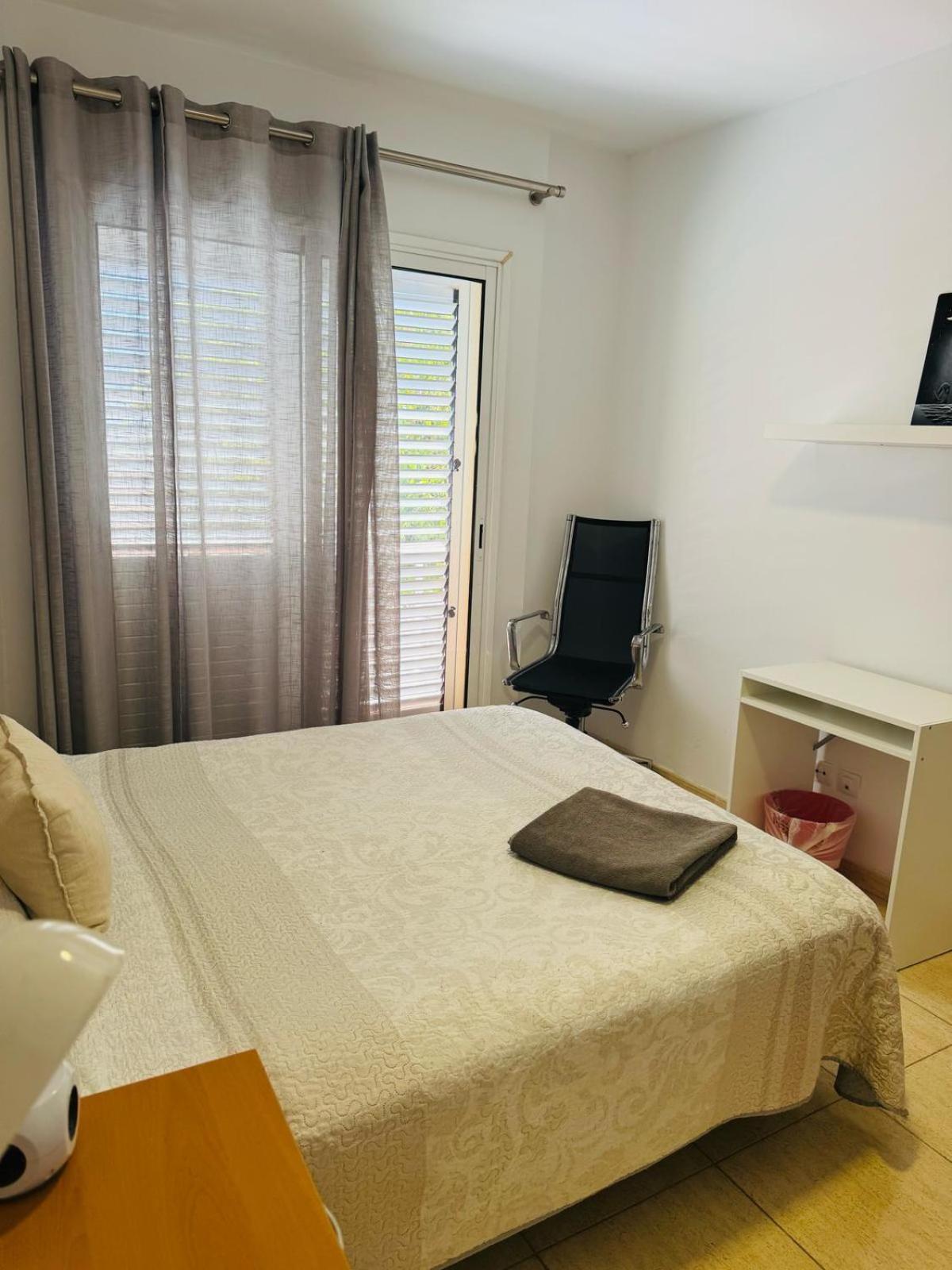 Privada Con Balcon Privatunterkunft