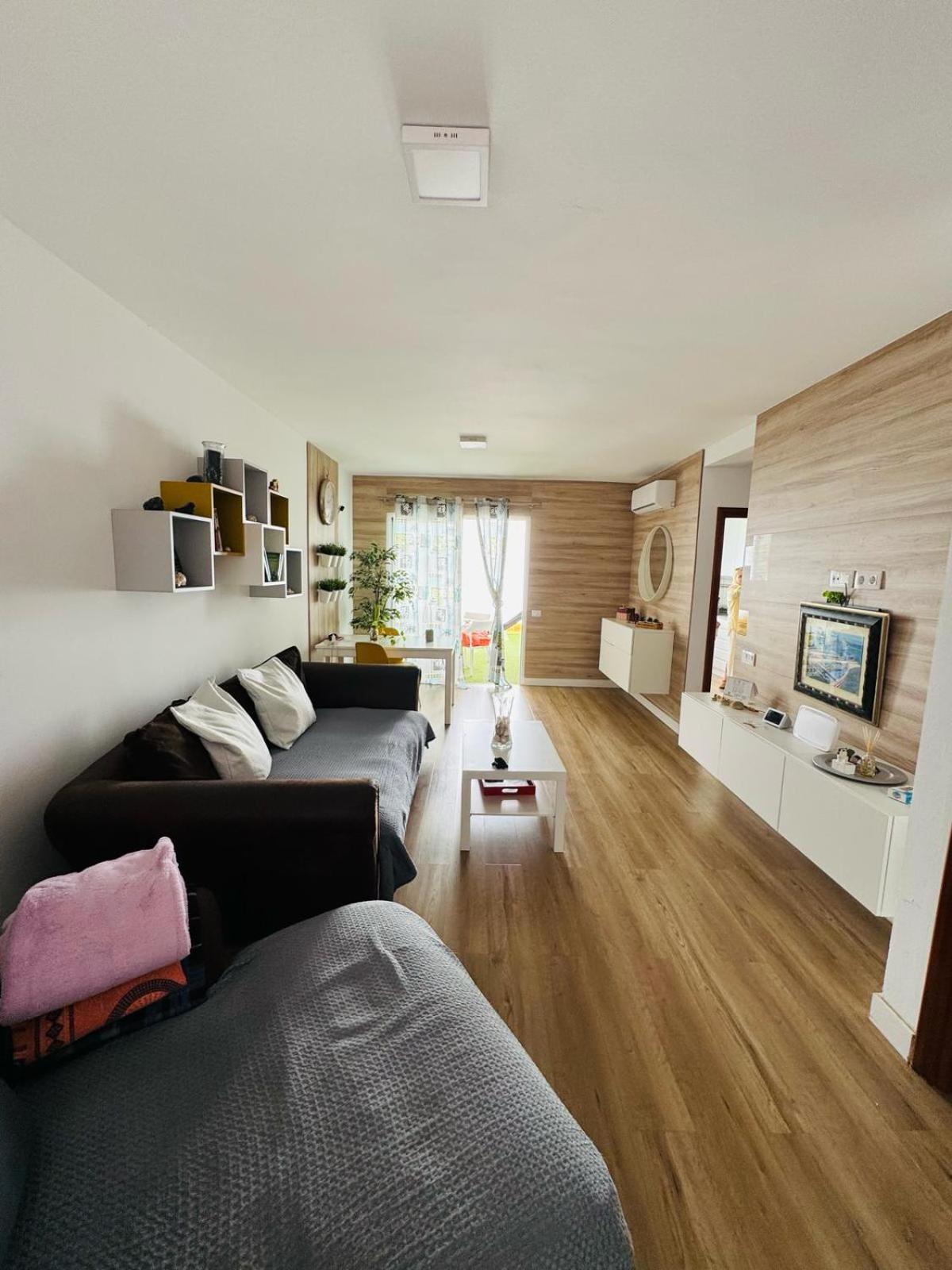 Privatunterkunft Privada Con Balcon
